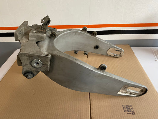 Bras oscillant BUELL M1 et support moteur BUELL X1, M2, S1, S3