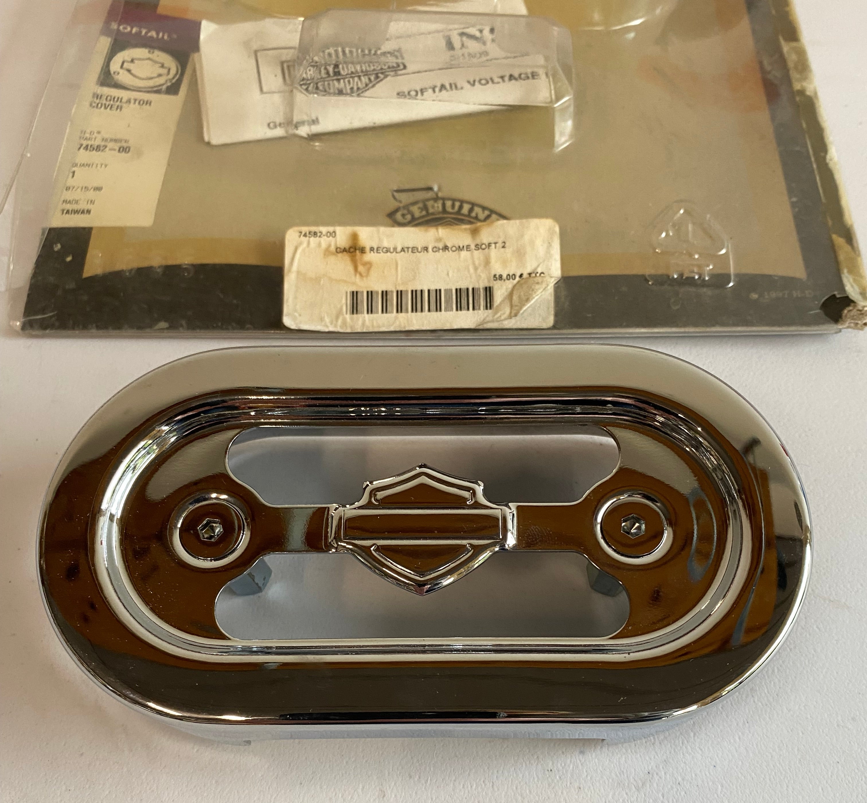 Regulator Cover Softail Harley Davidson REF OEM: 74582-00