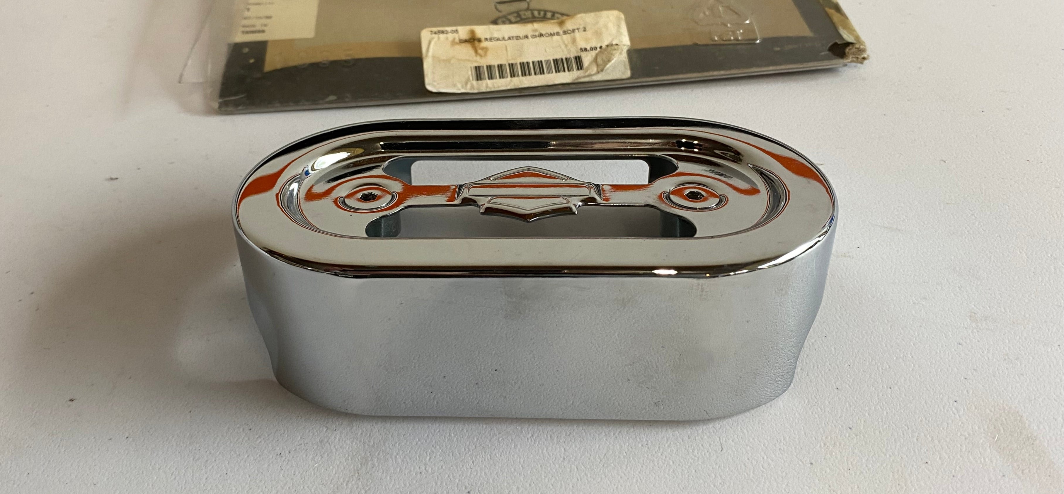 Regulator Cover Softail Harley Davidson REF OEM: 74582-00