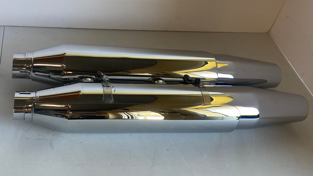 Genuine Harley Davidson Softail Muffler Set REF OEM 65682-07 &amp; 65685-07