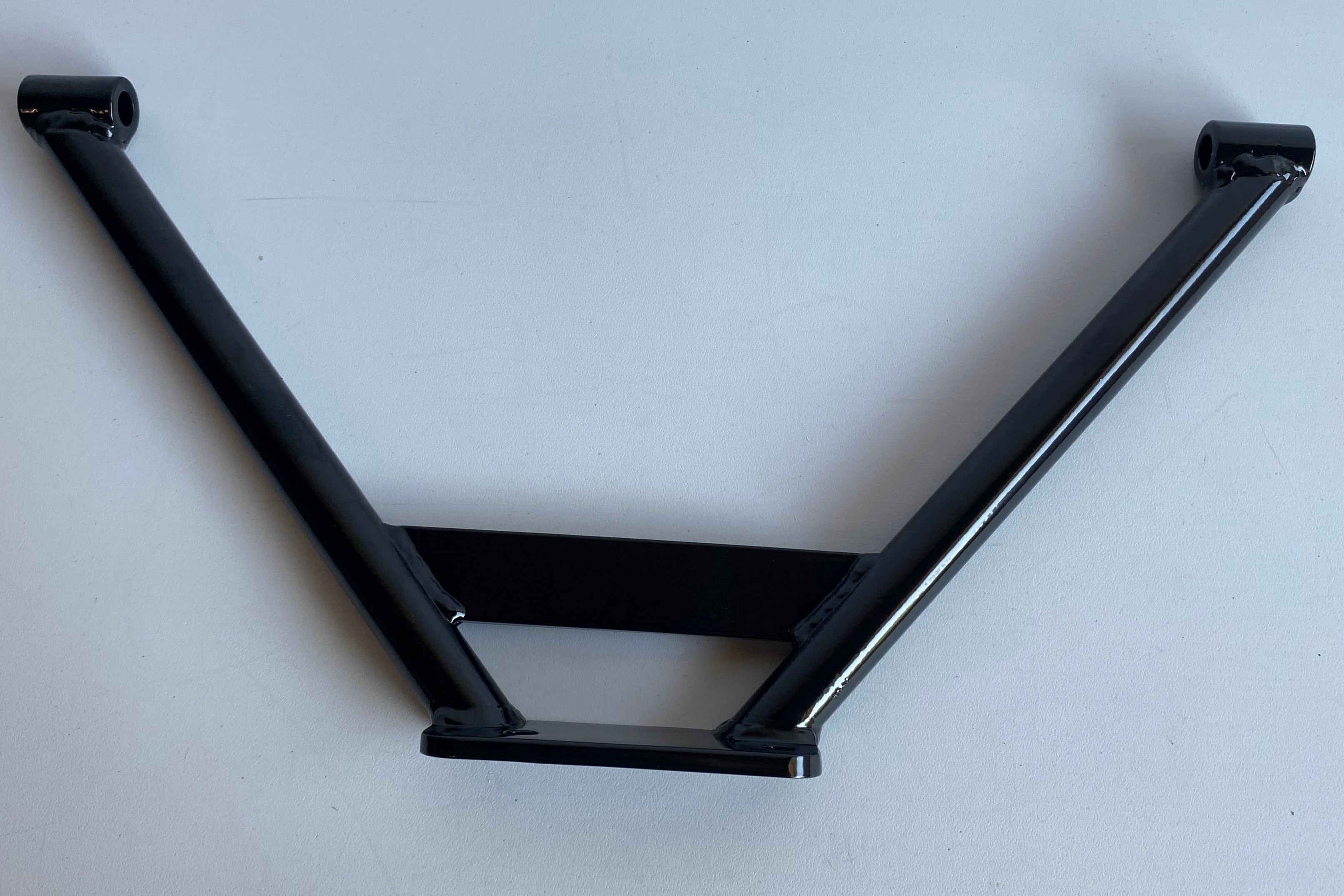 Support noir de cales pieds passager pour cadre rigide Harley Davidson REF MCS : 519470