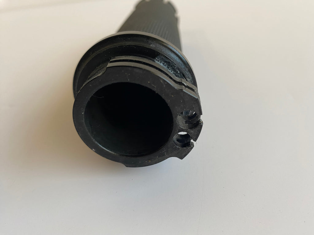 Poignée droite noire RSD Chrono Contrast Cut Harley Davidson REF 0063-2036-BM