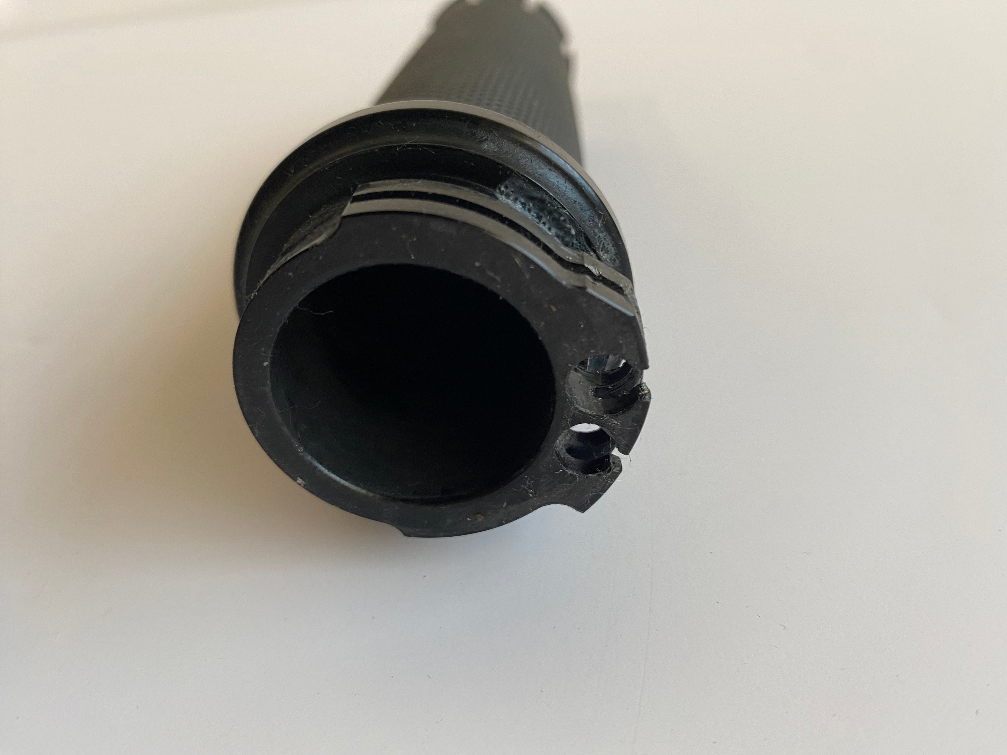 Poignée droite noire RSD Chrono Contrast Cut Harley Davidson REF 0063-2036-BM