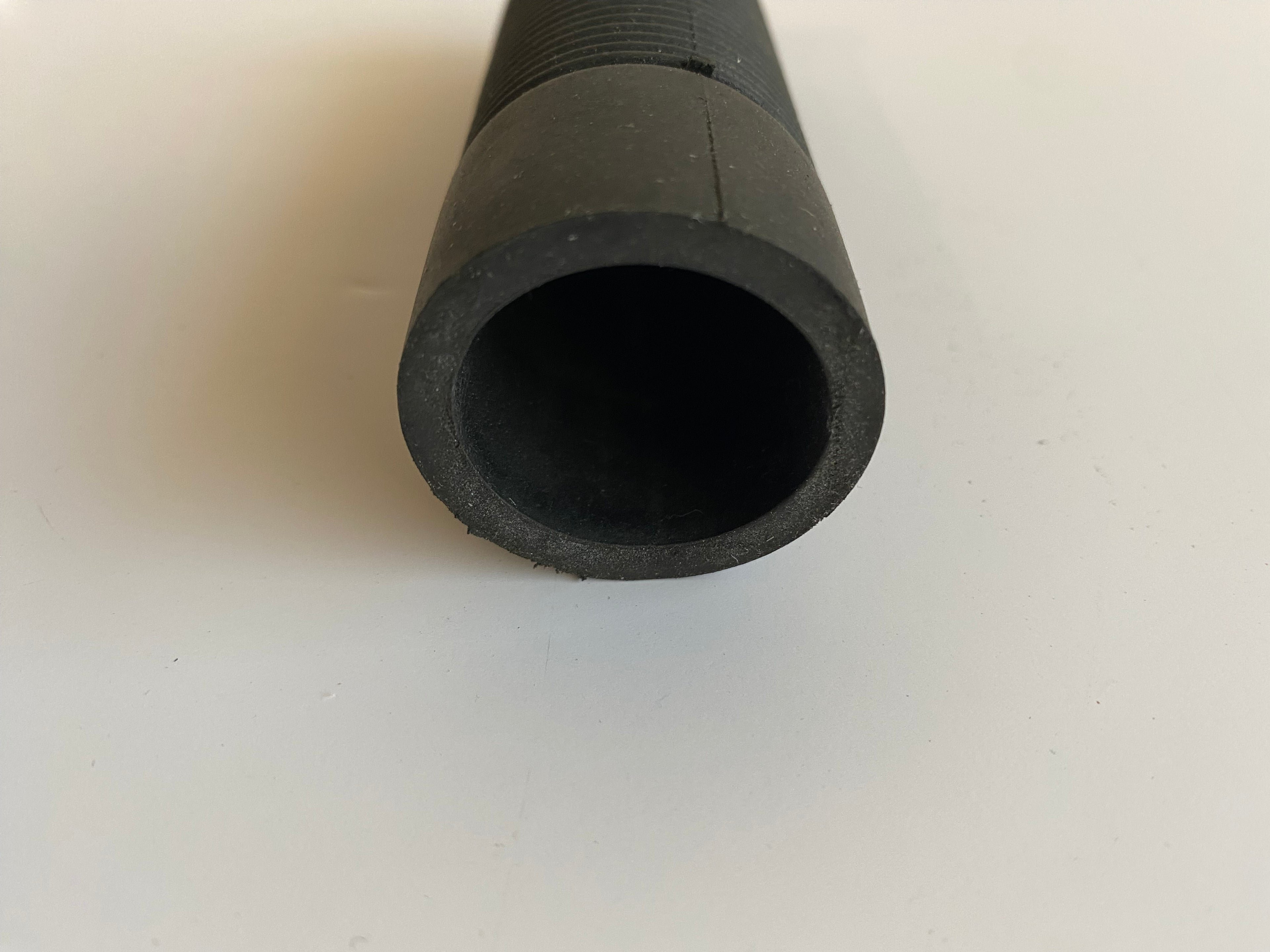 Poignée droite Anderson Harley Davidson REF MCS 906092