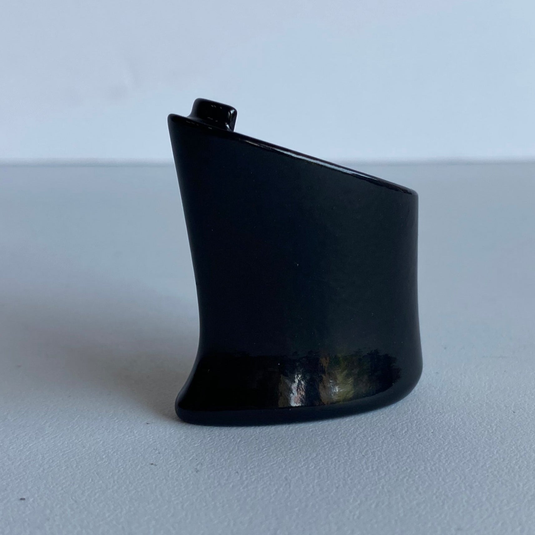 Support noir de clignotant arrière Softail Harley Davidson REF OEM 69933-08