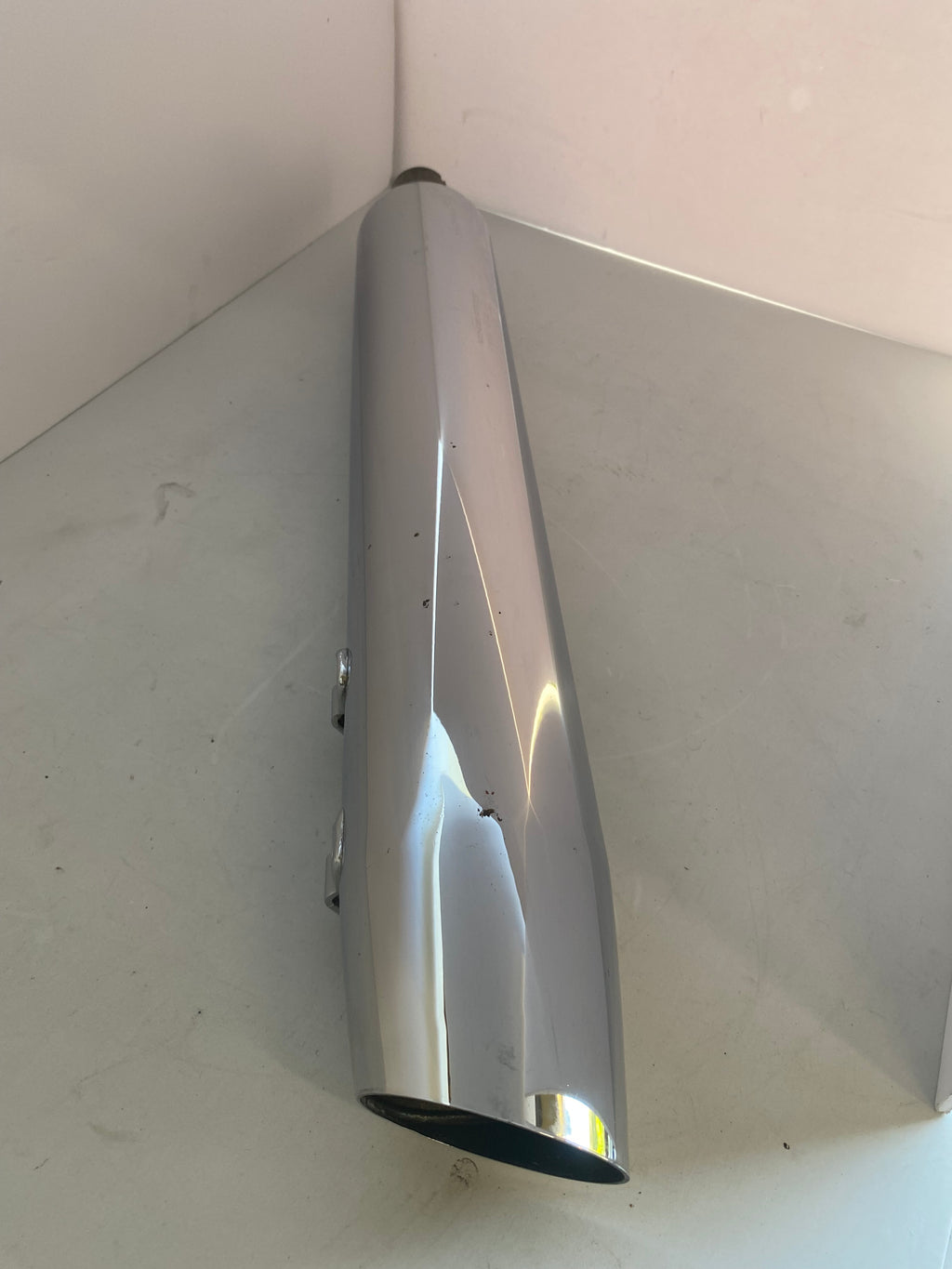 Silencieux échappement origine droite Touring Harley Davidson REF OEM 65863-09