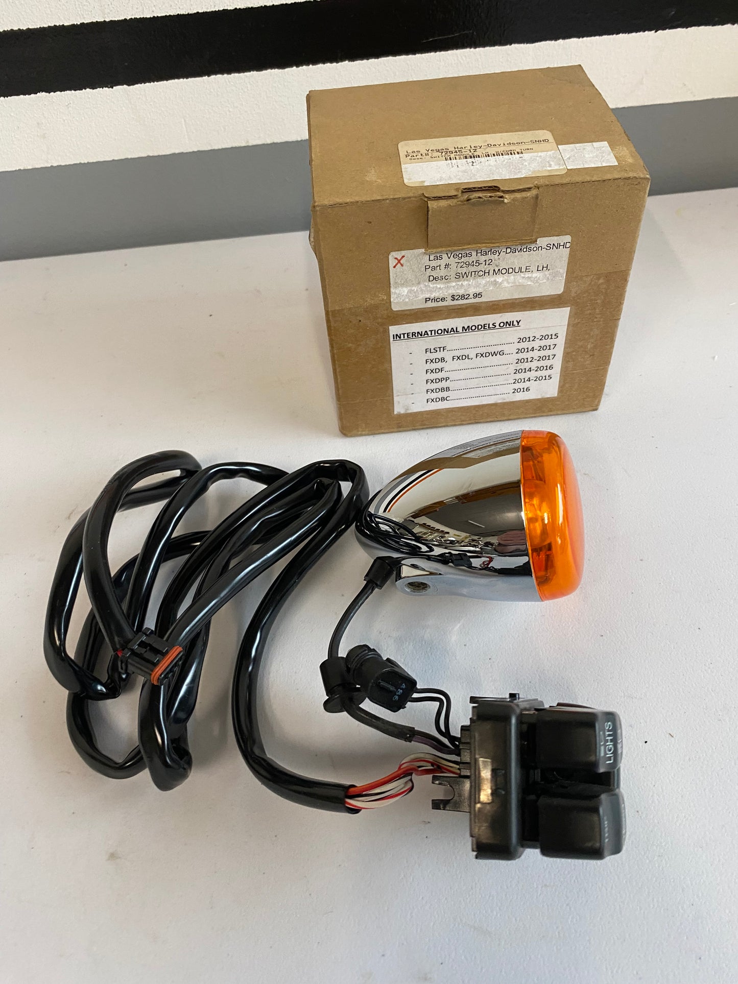 Commodo gauche avec clignotant avant Harley Davidson REF OEM : 72945-12
