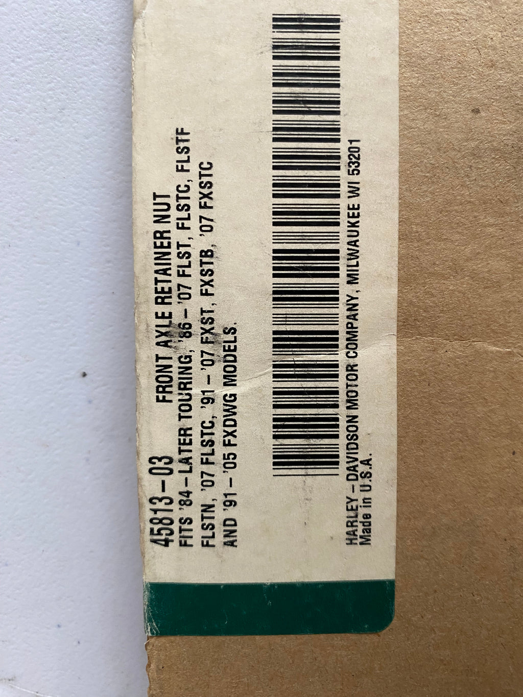 kit écrous borgnes pour bas de fourche Harley Davidson REF OEM : 45813-03