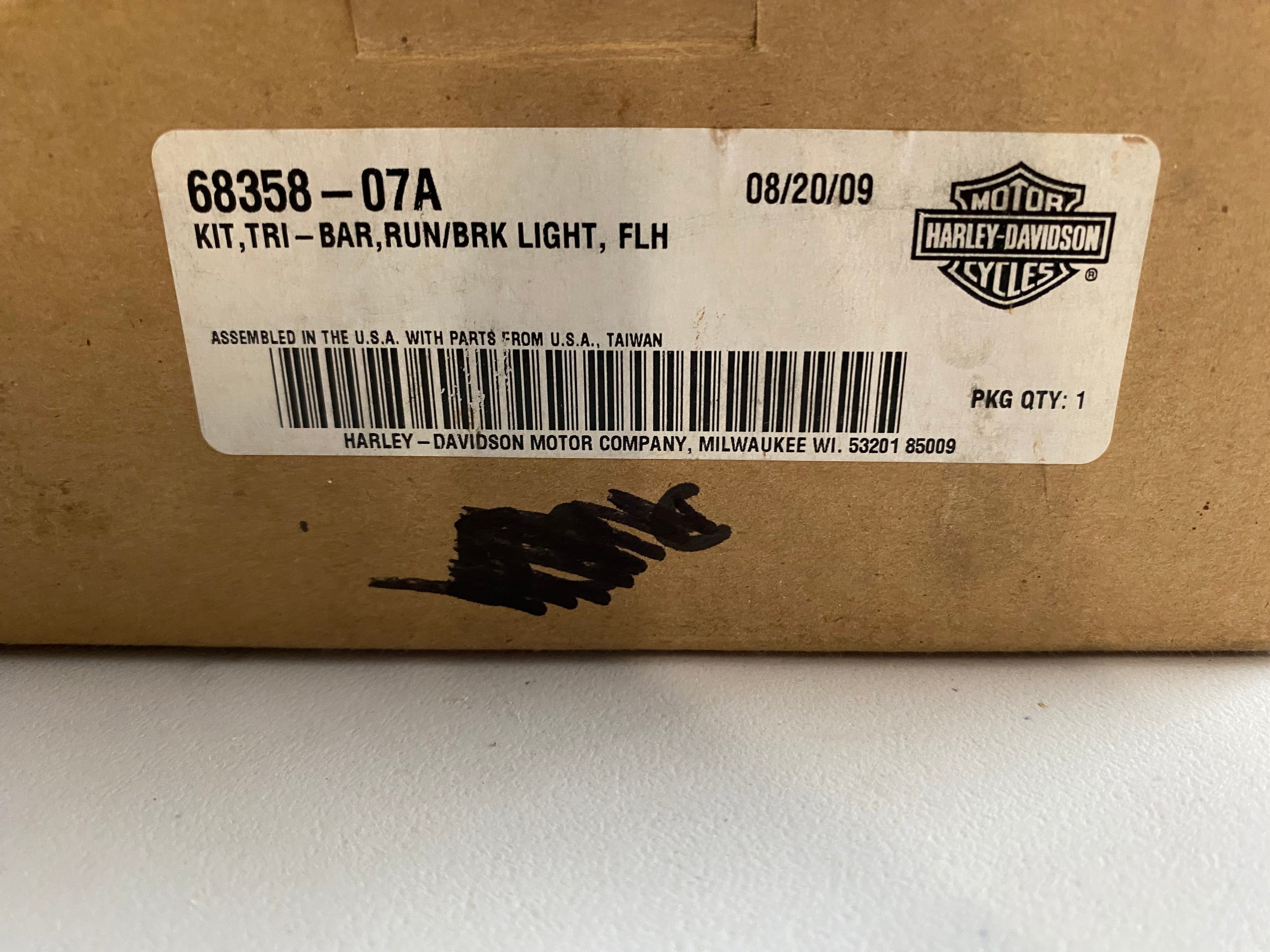 Harley Davidson Touring Smoked Tri-Bar Tail Light OEM REF: 68358-07A
