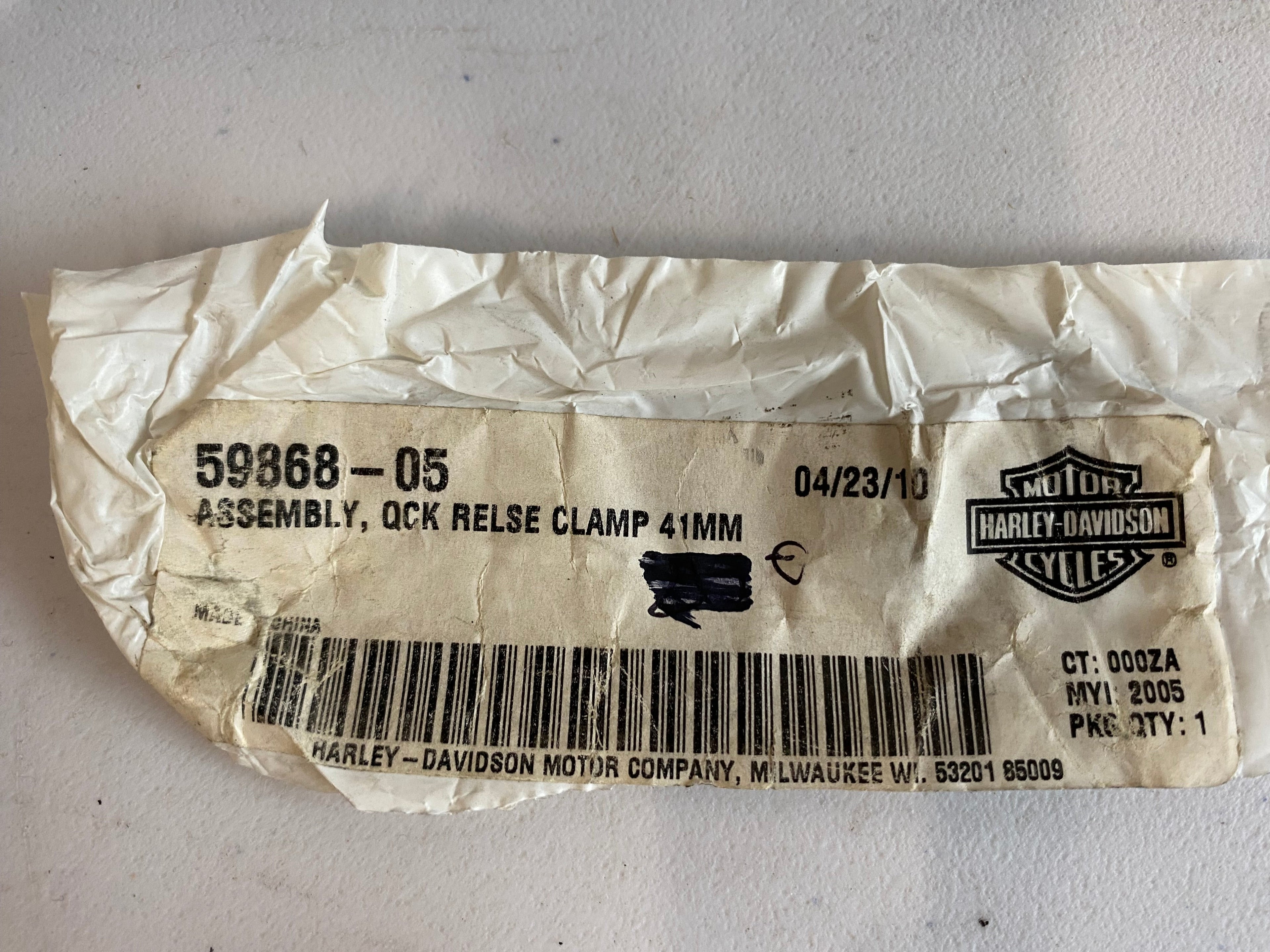 Harley Davidson Windshield Clip OEM REF: 59868-05