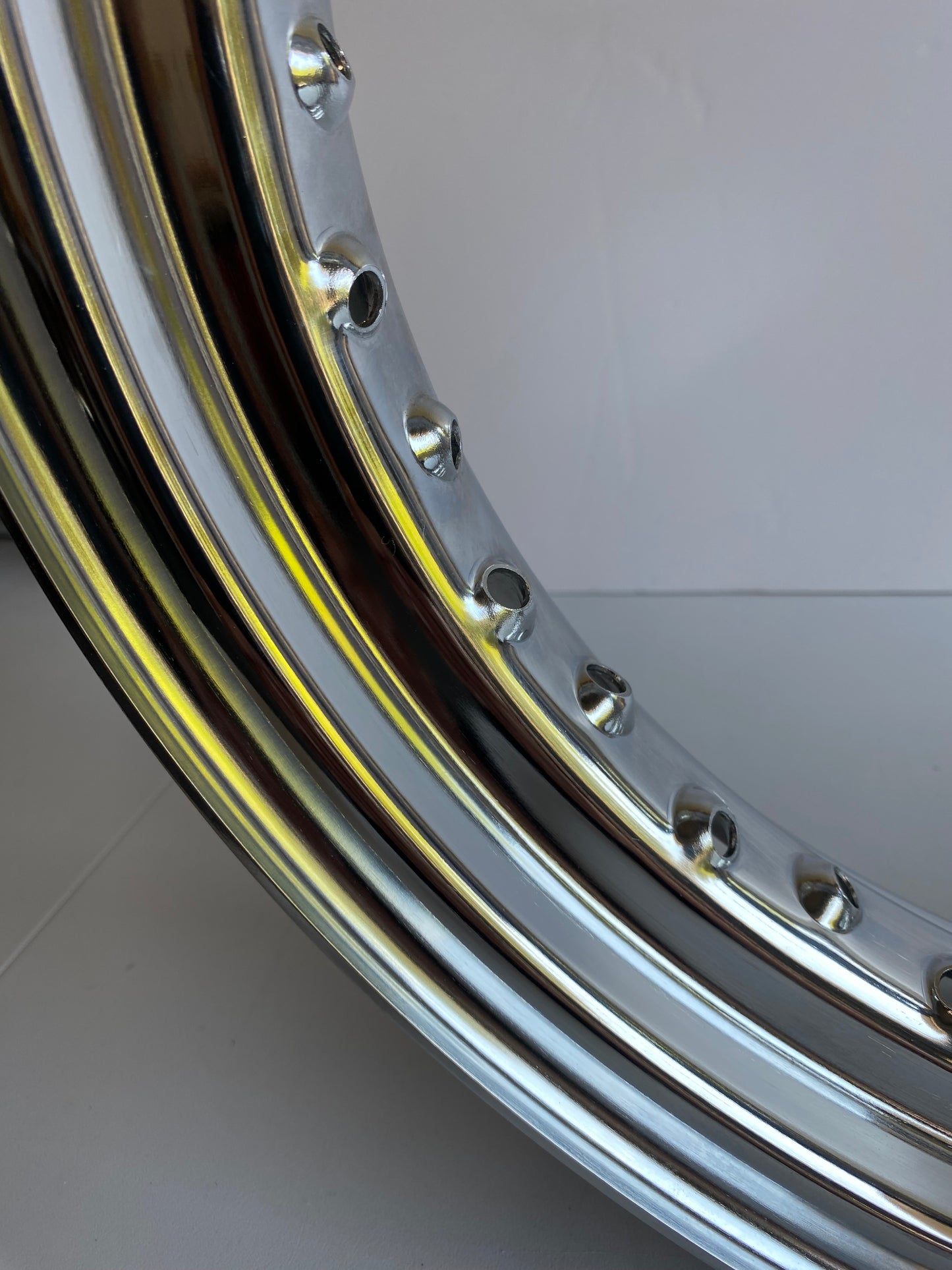 Cerclage de roue 3.00 x 16 chromé 40 trous Harley Davidson REF MCS 506279
