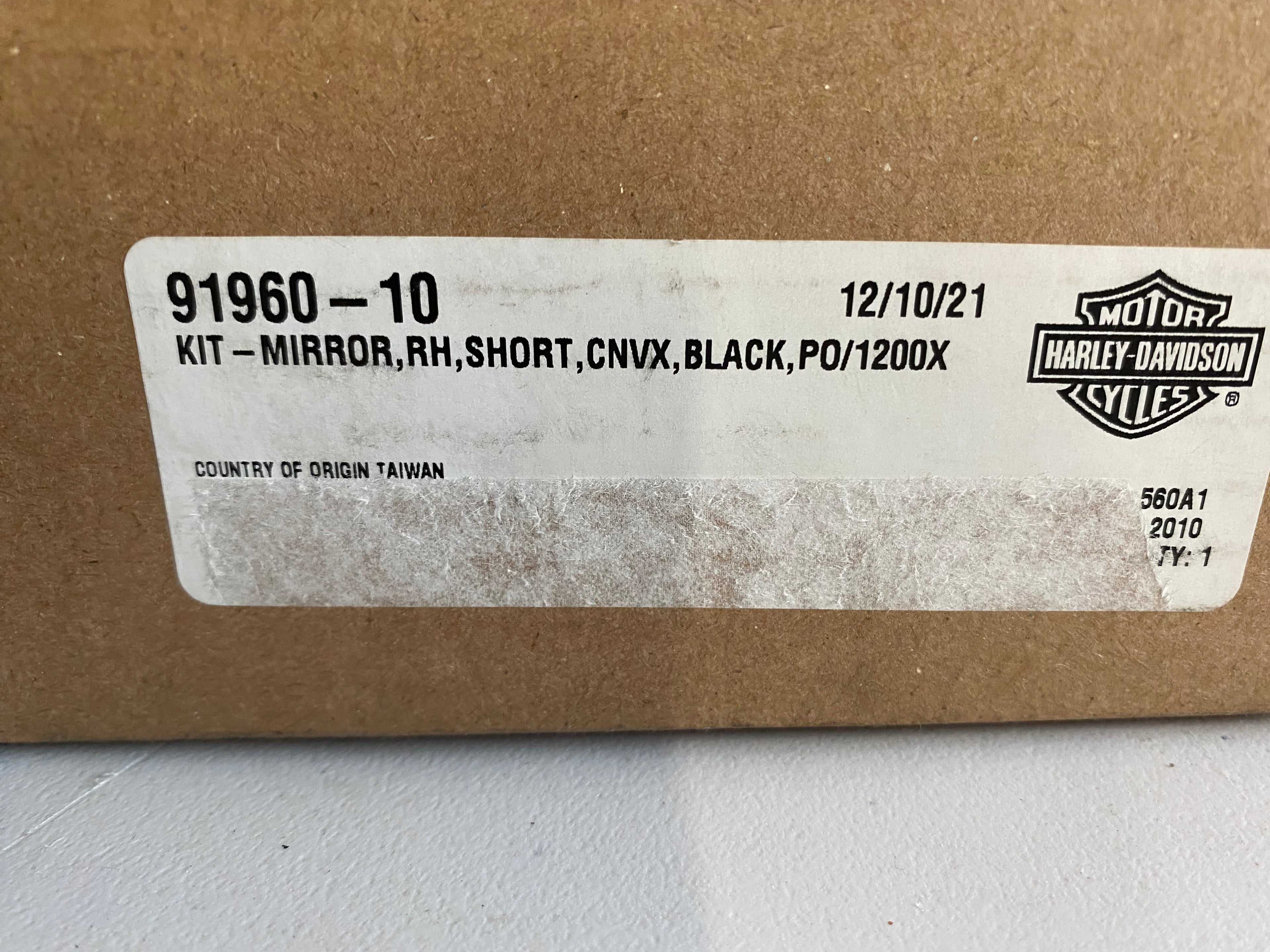 Rétroviseur droit Forty Eight Harley Davidson REF OEM : 91960-10