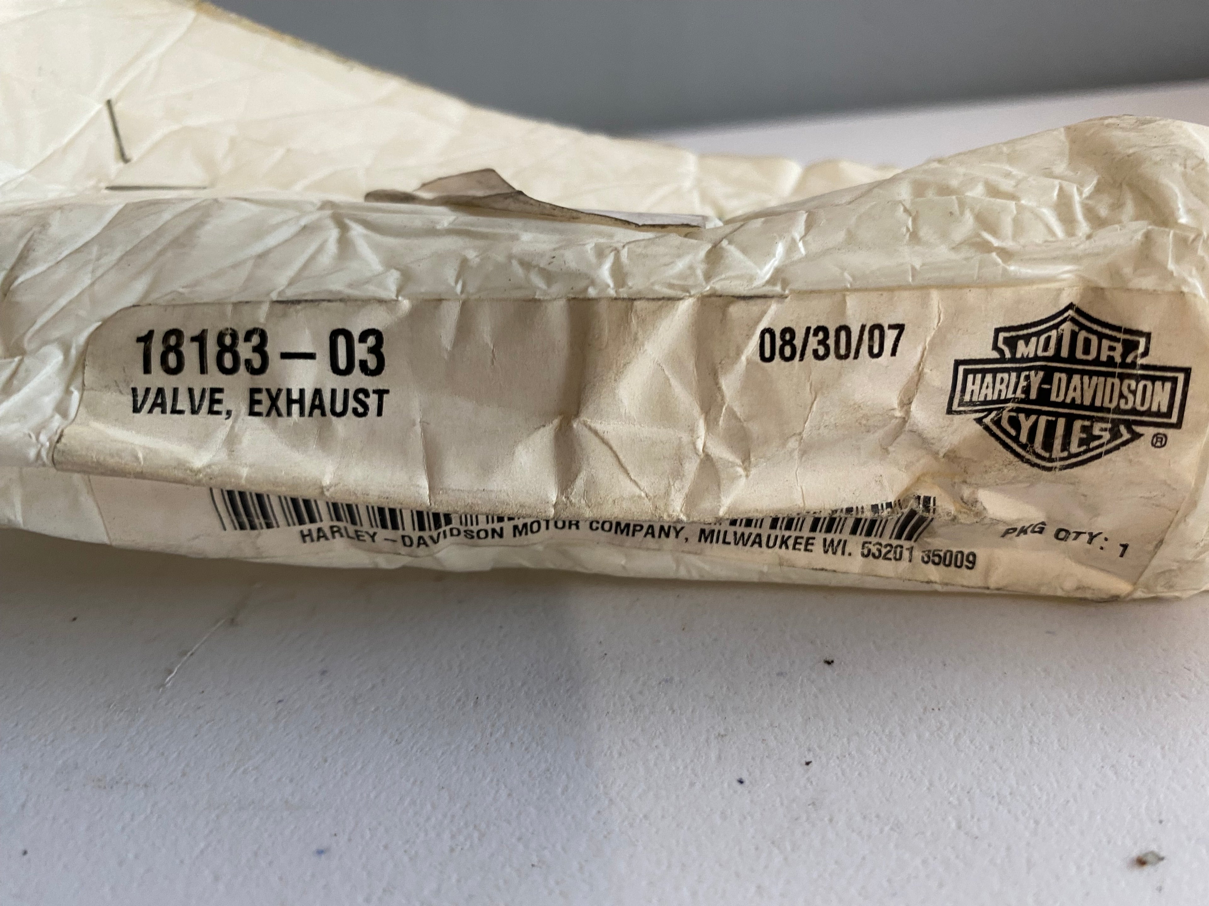 Harley Davidson Exhaust Valve REF OEM: 18183-03