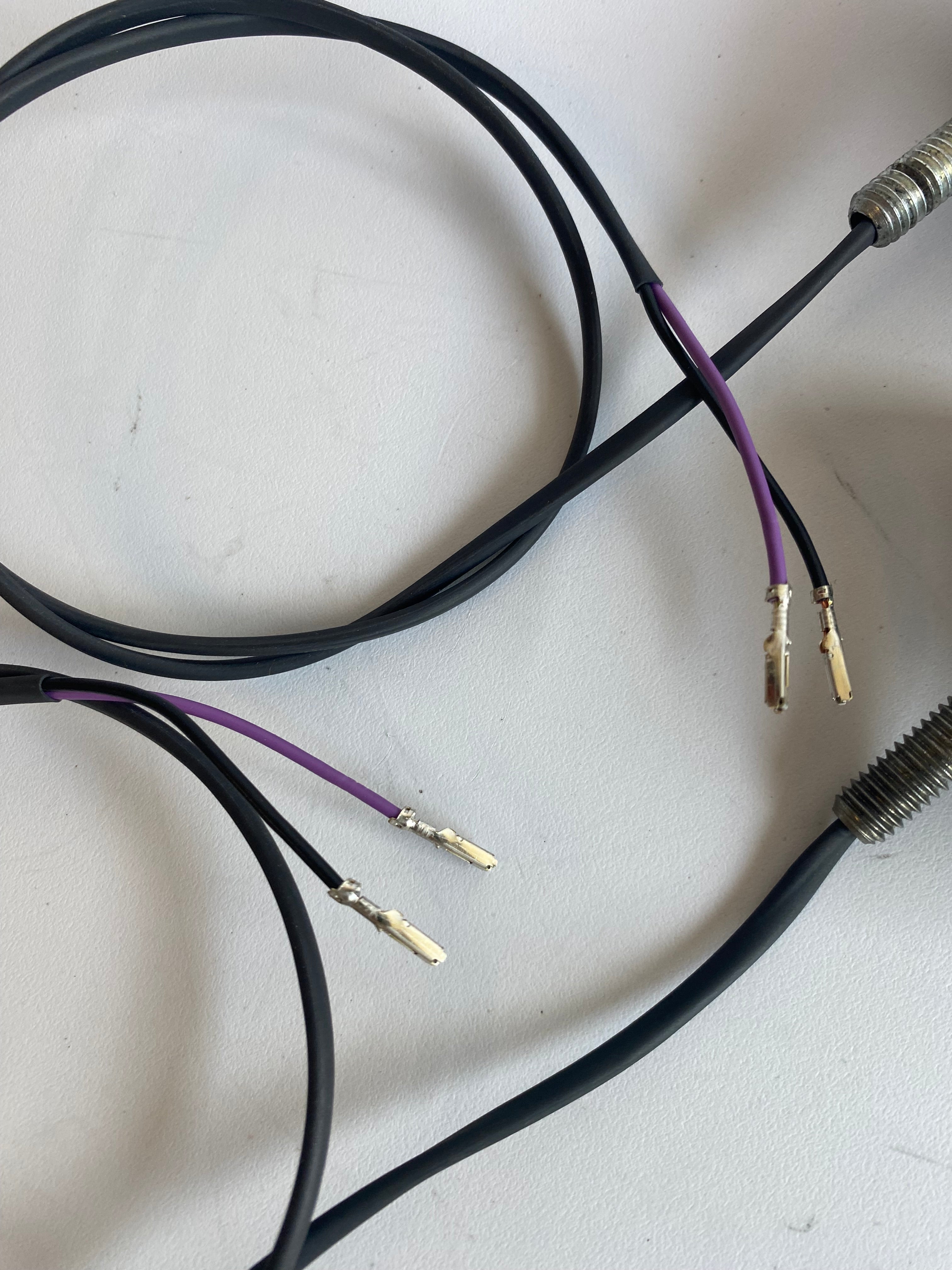 Jeu de clignotants noirs arrière déportés Harley Davidson REF OEM 68420-01