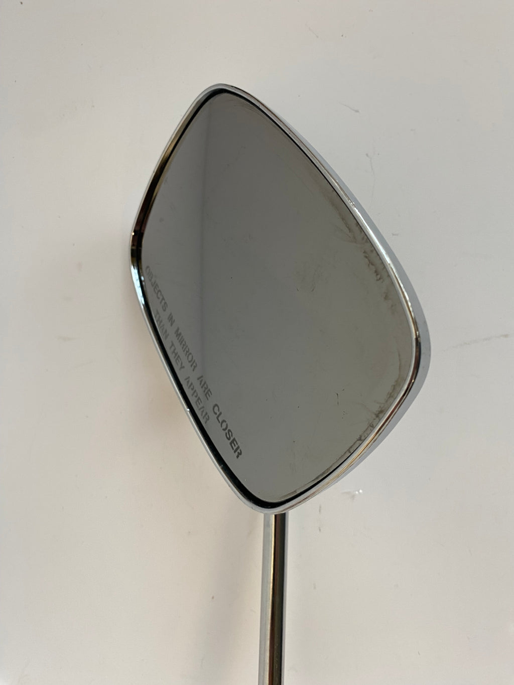 Rétroviseur chromé gauche branche longue Harley Davidson REF OEM 91894-82TA