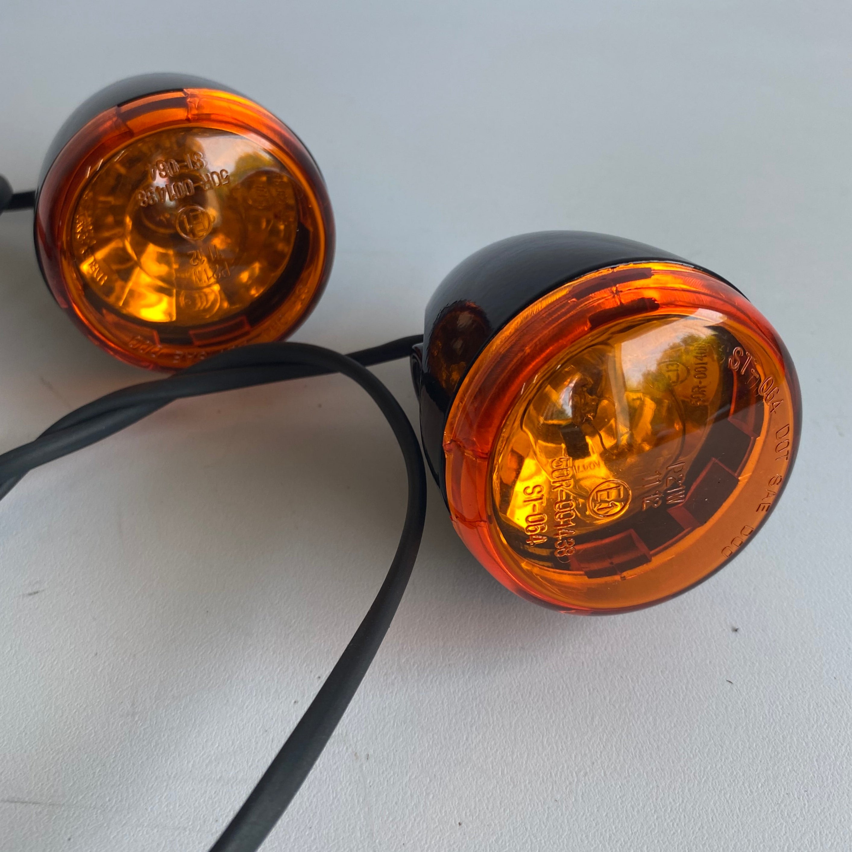 Jeu de clignotants arrière noirs Harley Davidson REF OEM 73318-09
