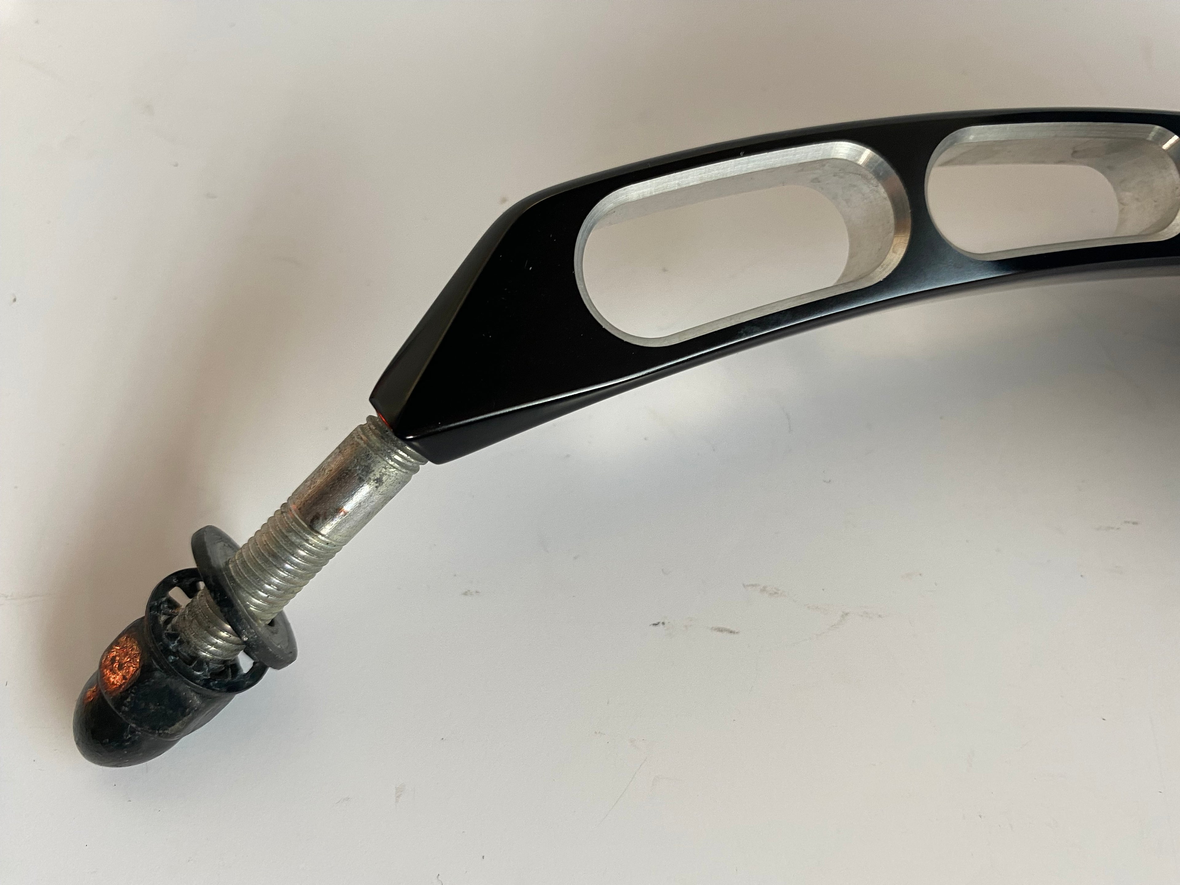 Rétroviseur droit Edge Cut Harley Davidson REF 92441-10