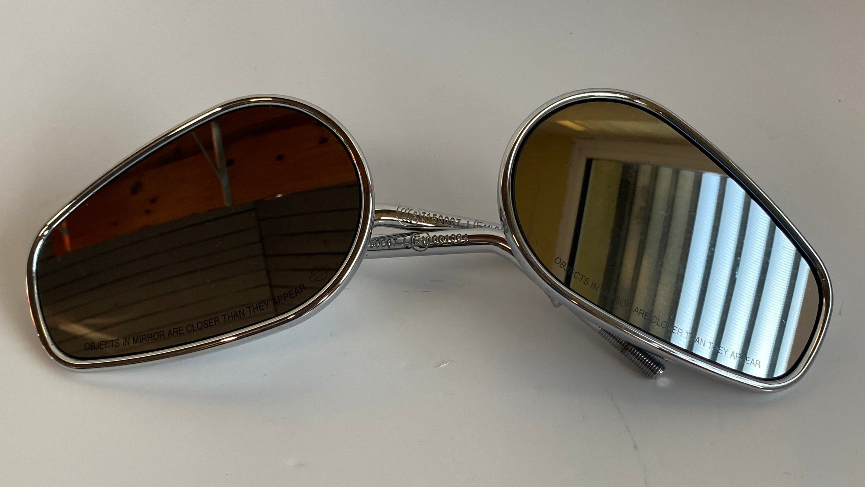 Set of 2 short chrome Harley Davidson mirrors OEM REF 91845-03B