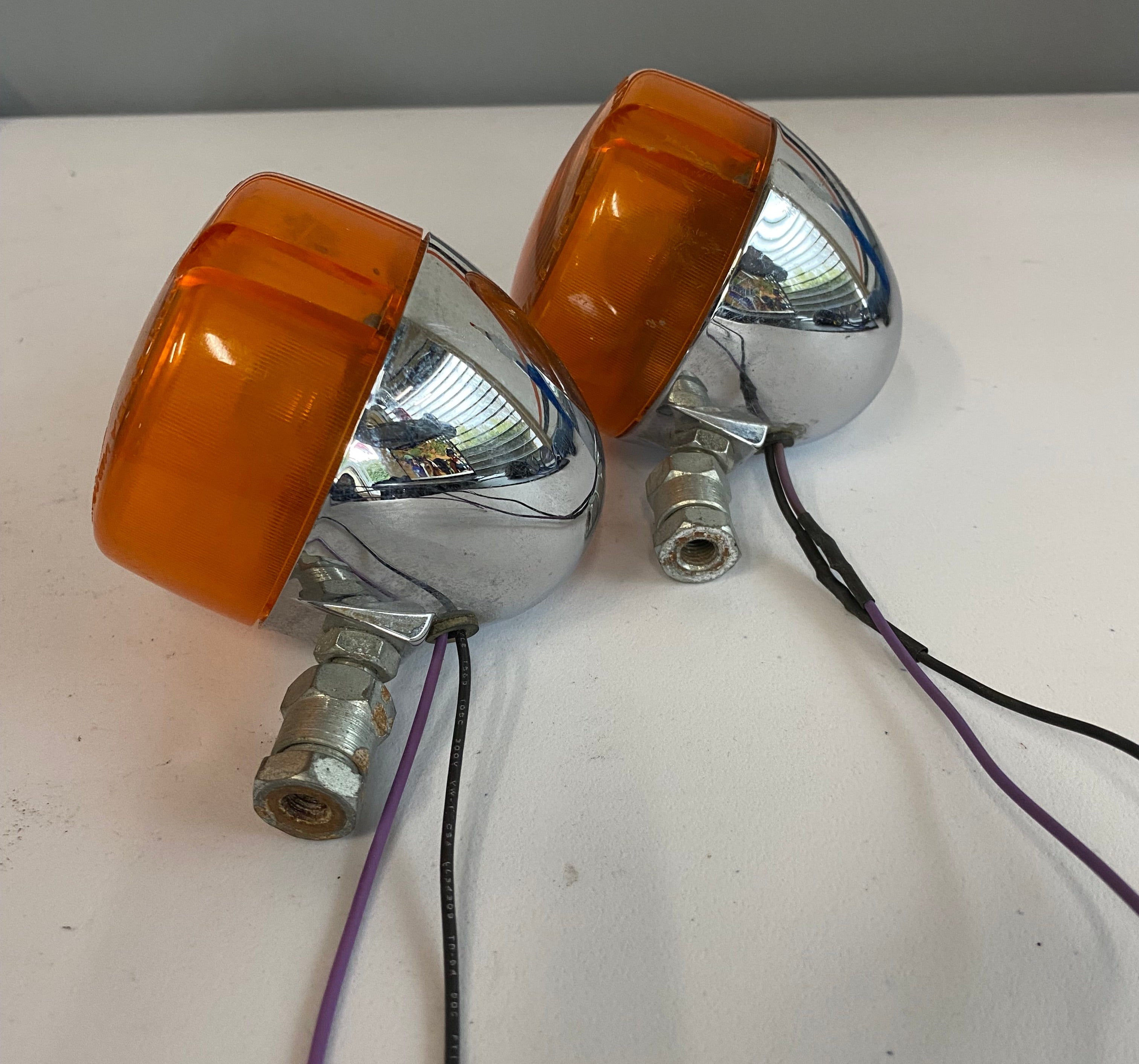Harley Davidson Front Turn Signal Set OEM REF: 68408-86D