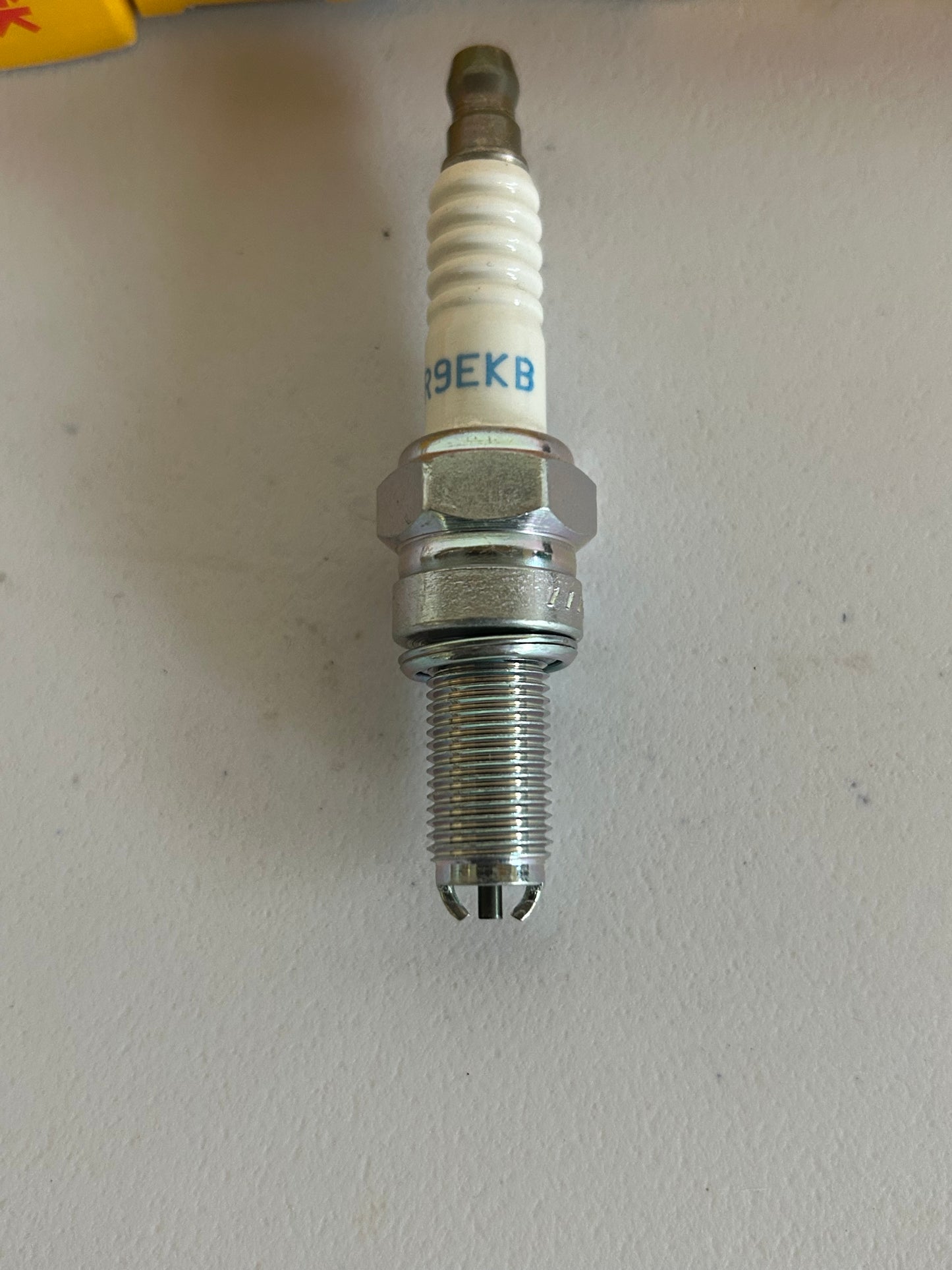 Bougies NGK CR9EKB Buell 1125 rotax REF : V0075.1AM