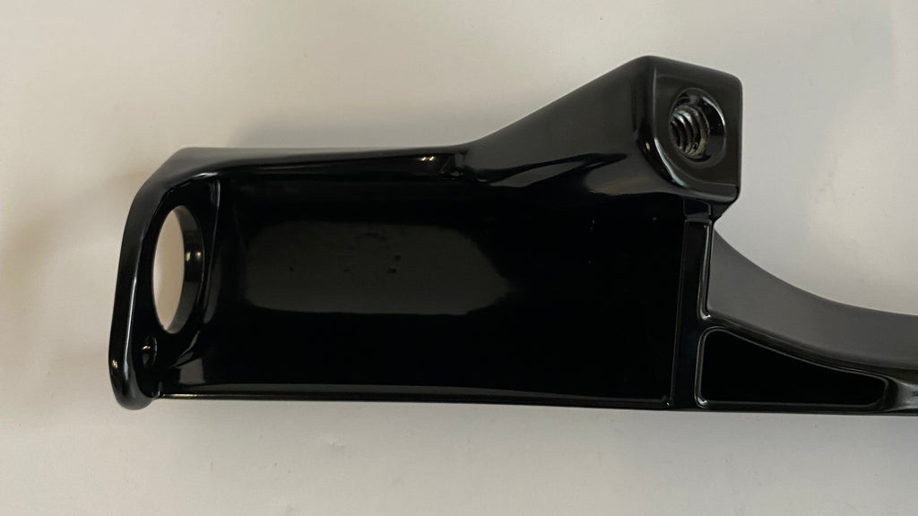 Barre de clignotants arrière noire Harley Davidson REF OEM 68510-74C & 68643-83B