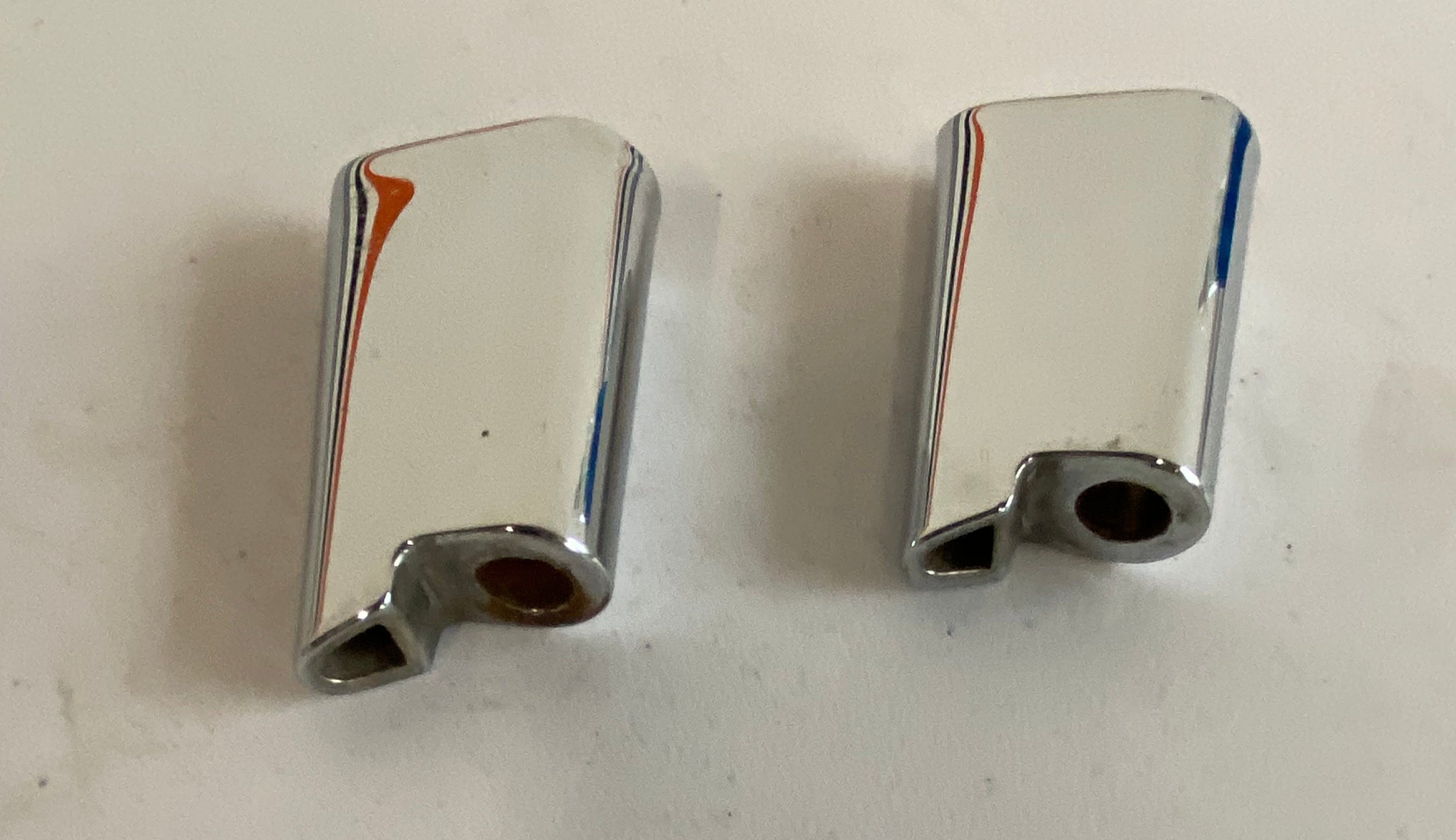 Pair of Harley Davidson rear turn signal brackets REF OEM: 68840-93