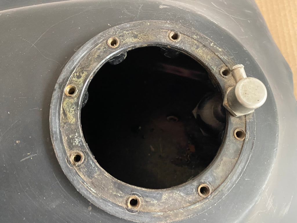 Réservoir carburant BUELL X1 Lightning REF OEM : P0110.K