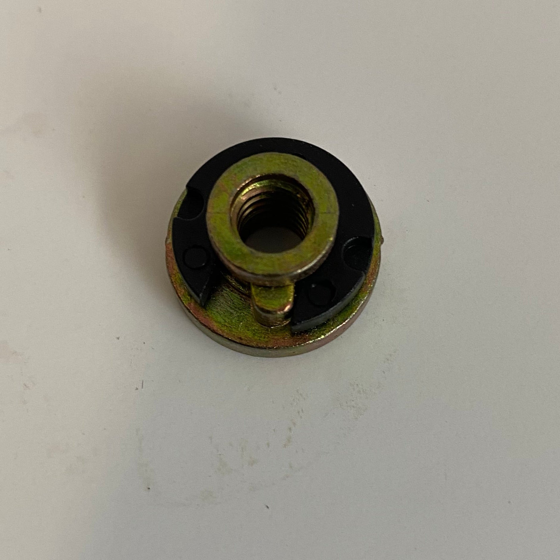 Ecrou de selle + clip Harley Davidson REF OEM 59768-97