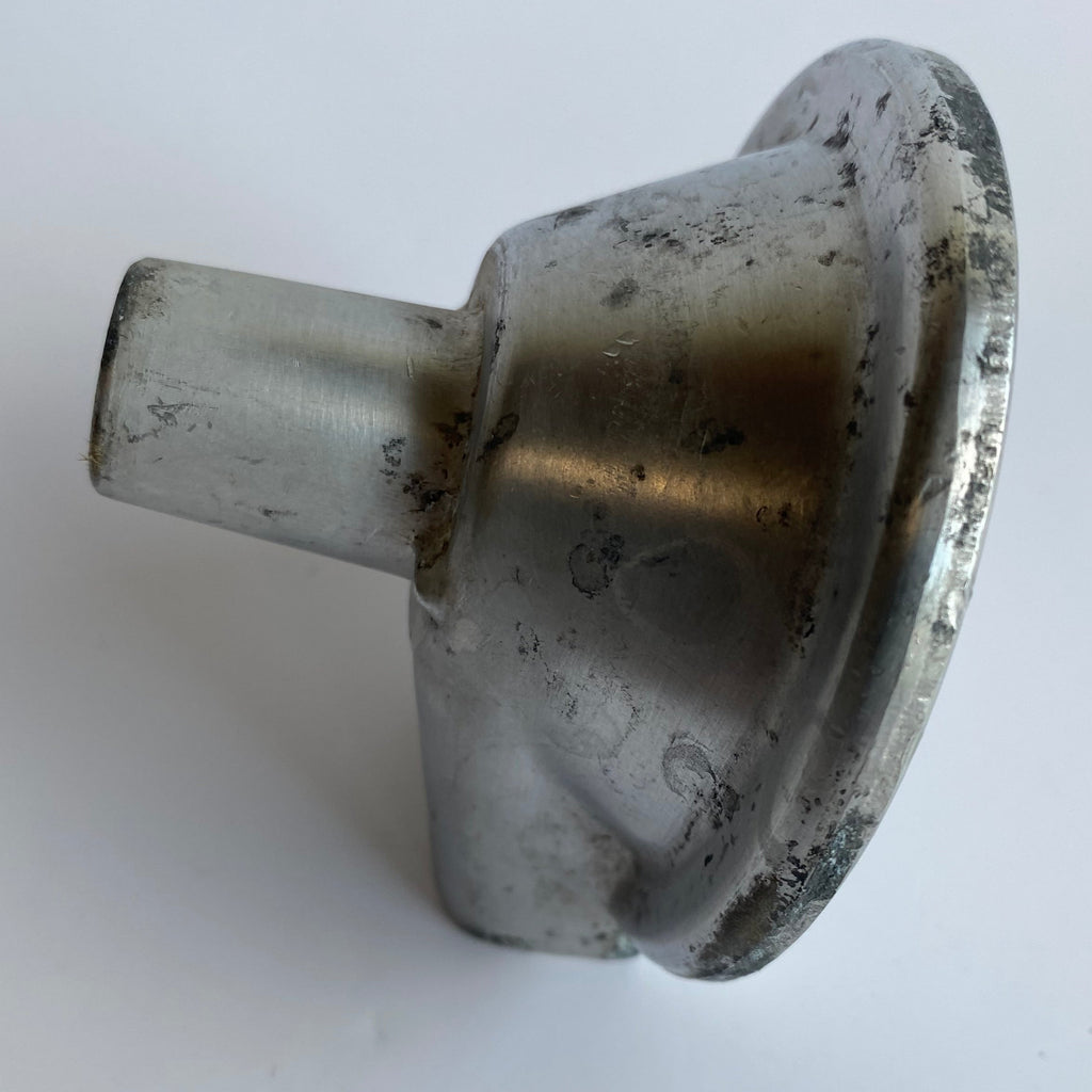 Oil filter holder