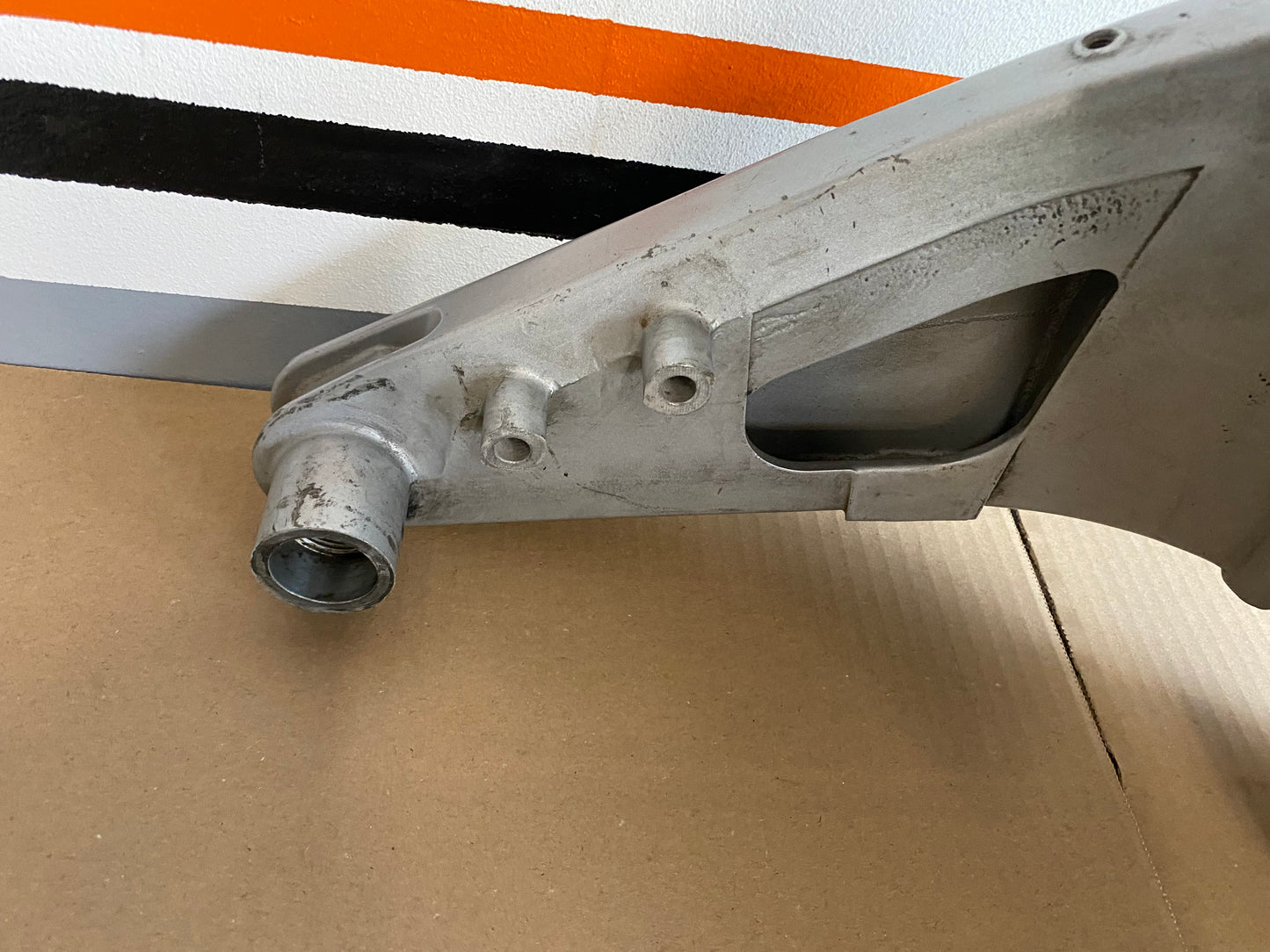 Bras oscillant BUELL XB9R REF OEM : K0100.02A8