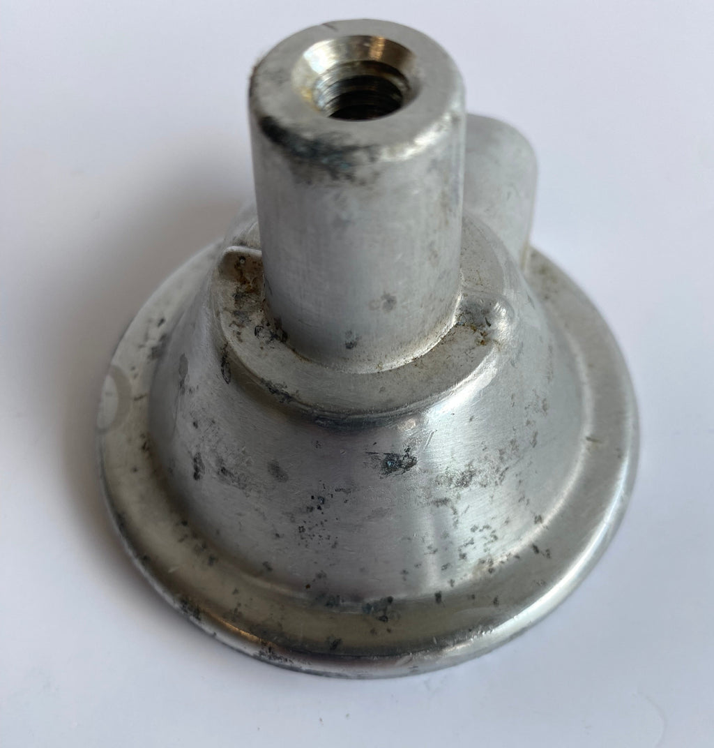 Oil filter holder