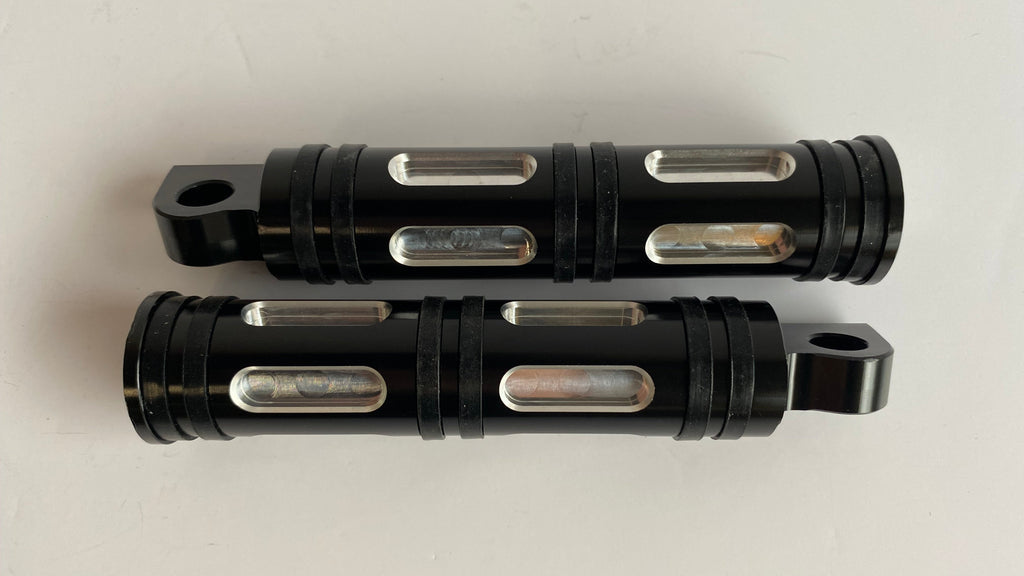 Jeu de 2 cales pieds Collection Edge Cut Harley Davidson REF 49312-10
