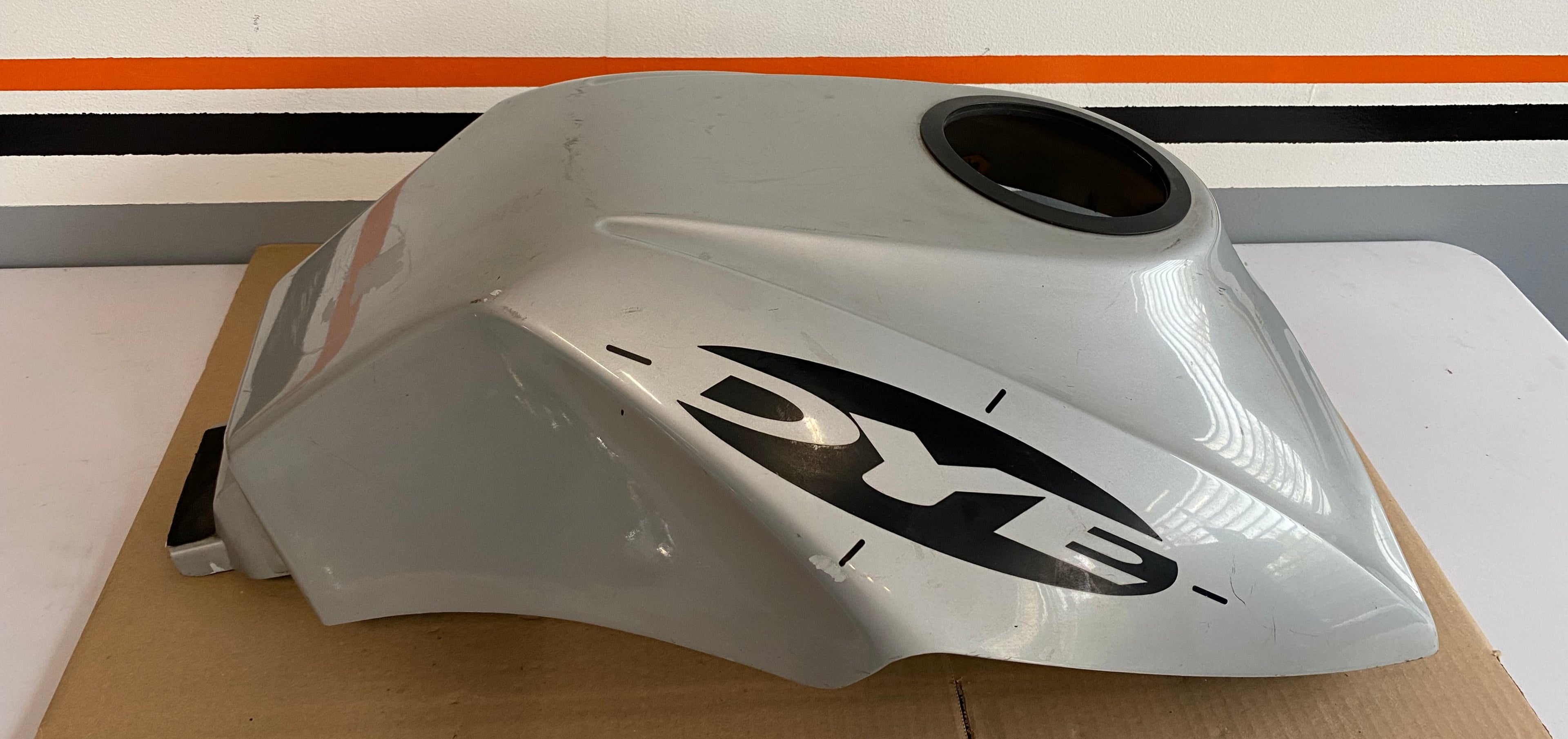 BUELL X1 LIGHTNING Tank Cover OEM REF: P0109.KA