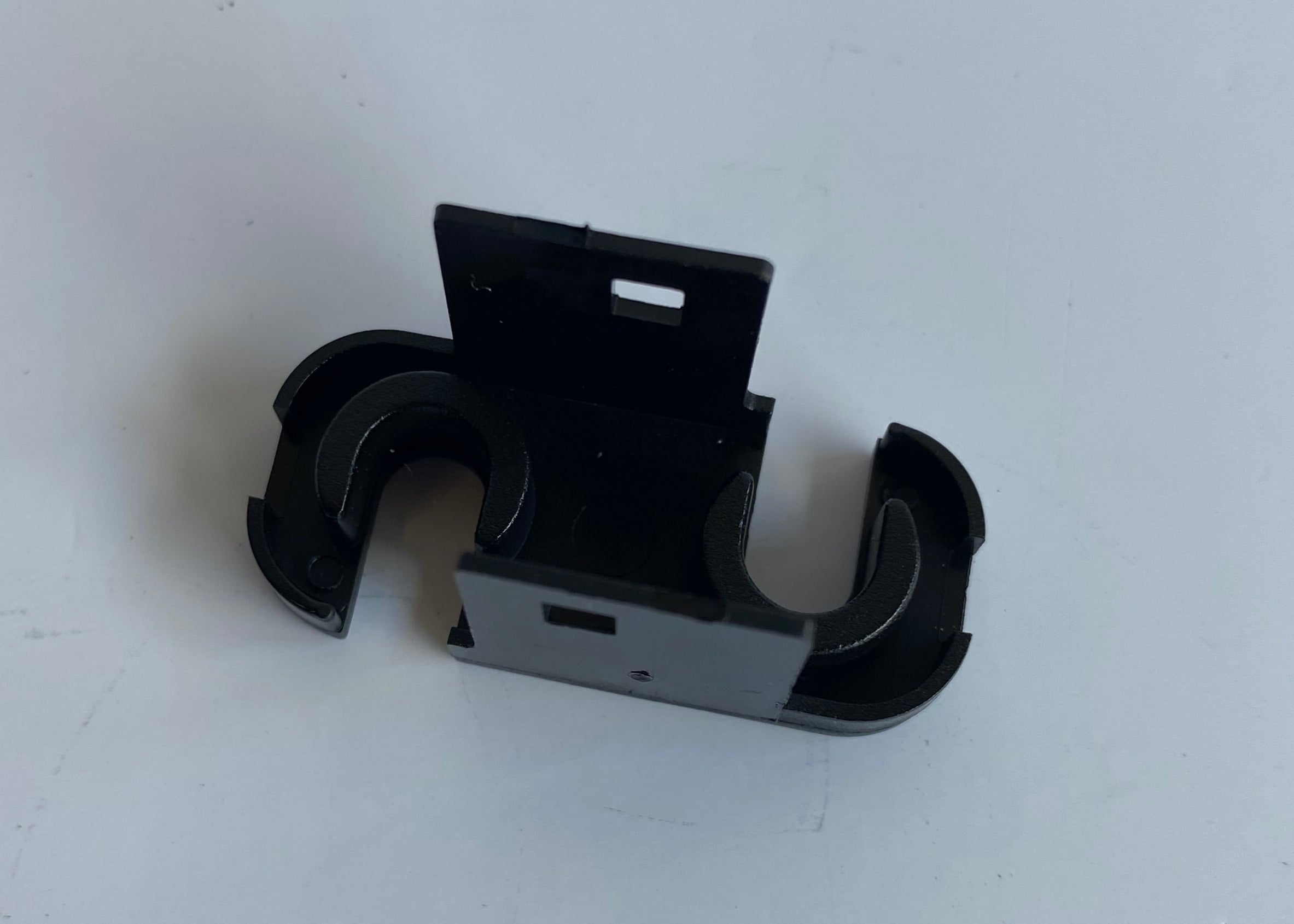 Verrouillage prise fusible principal Harley Davidson REF OEM 73303-04