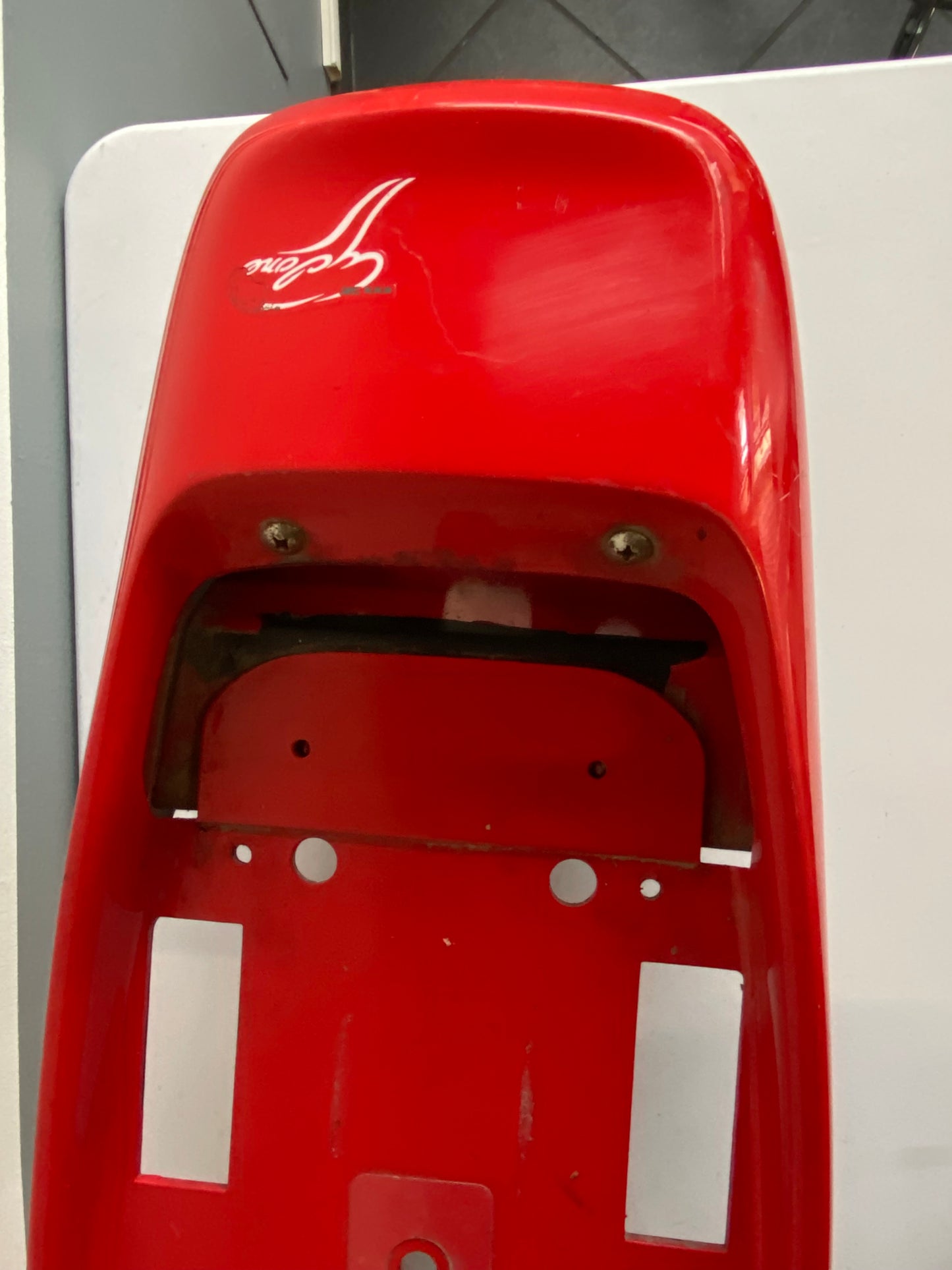 Coque arrière de BUELL M2 REF OEM : 59841-99YYH