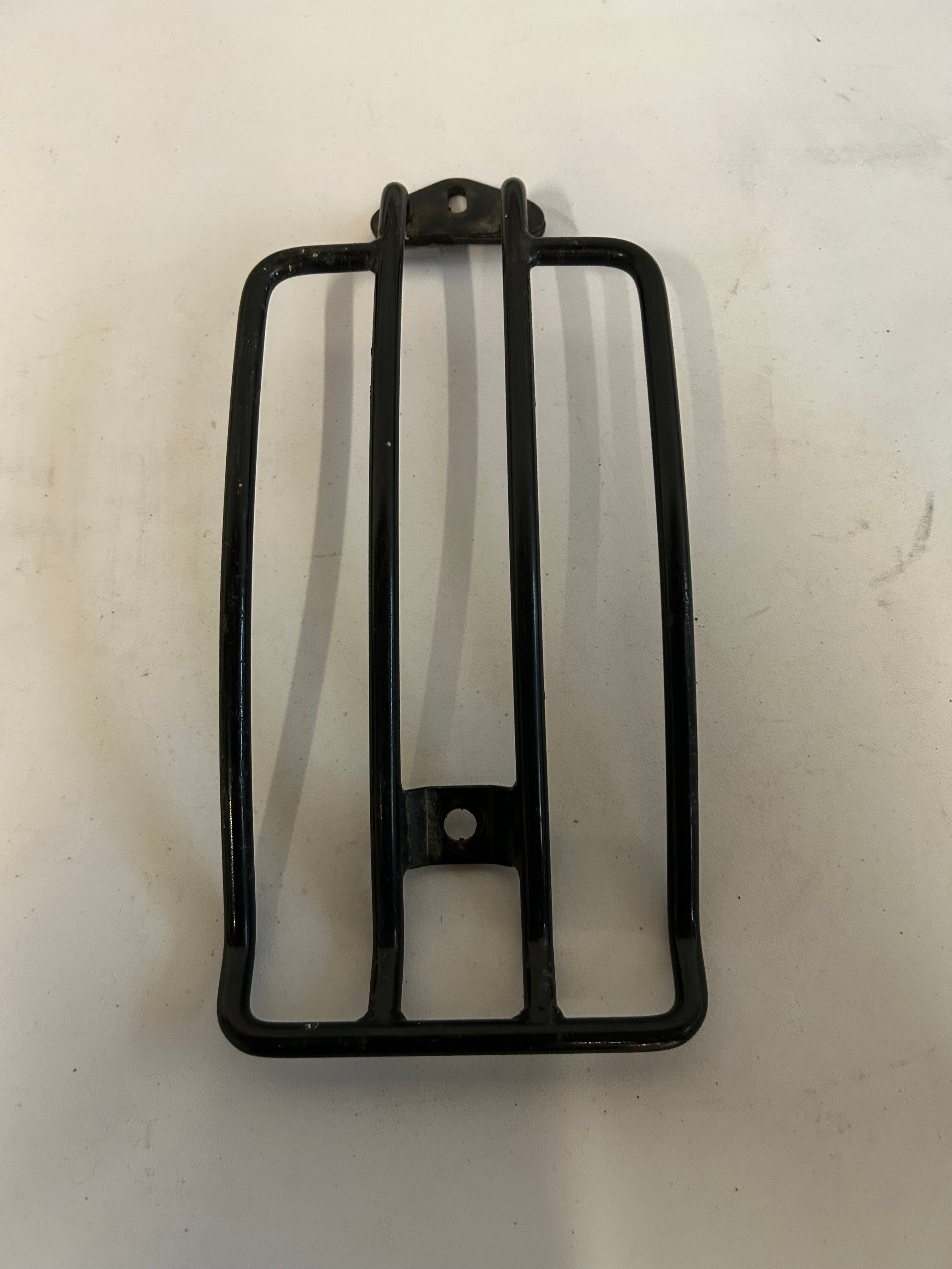 Porte paquet noir de garde boue arrière Sportster Harley Davidson  REF MCS : 942717