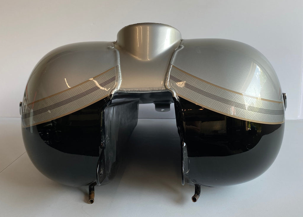 Fuel tank Touring injection 2003 Bi color Harley Davidson REF OEM 61356-03BDS