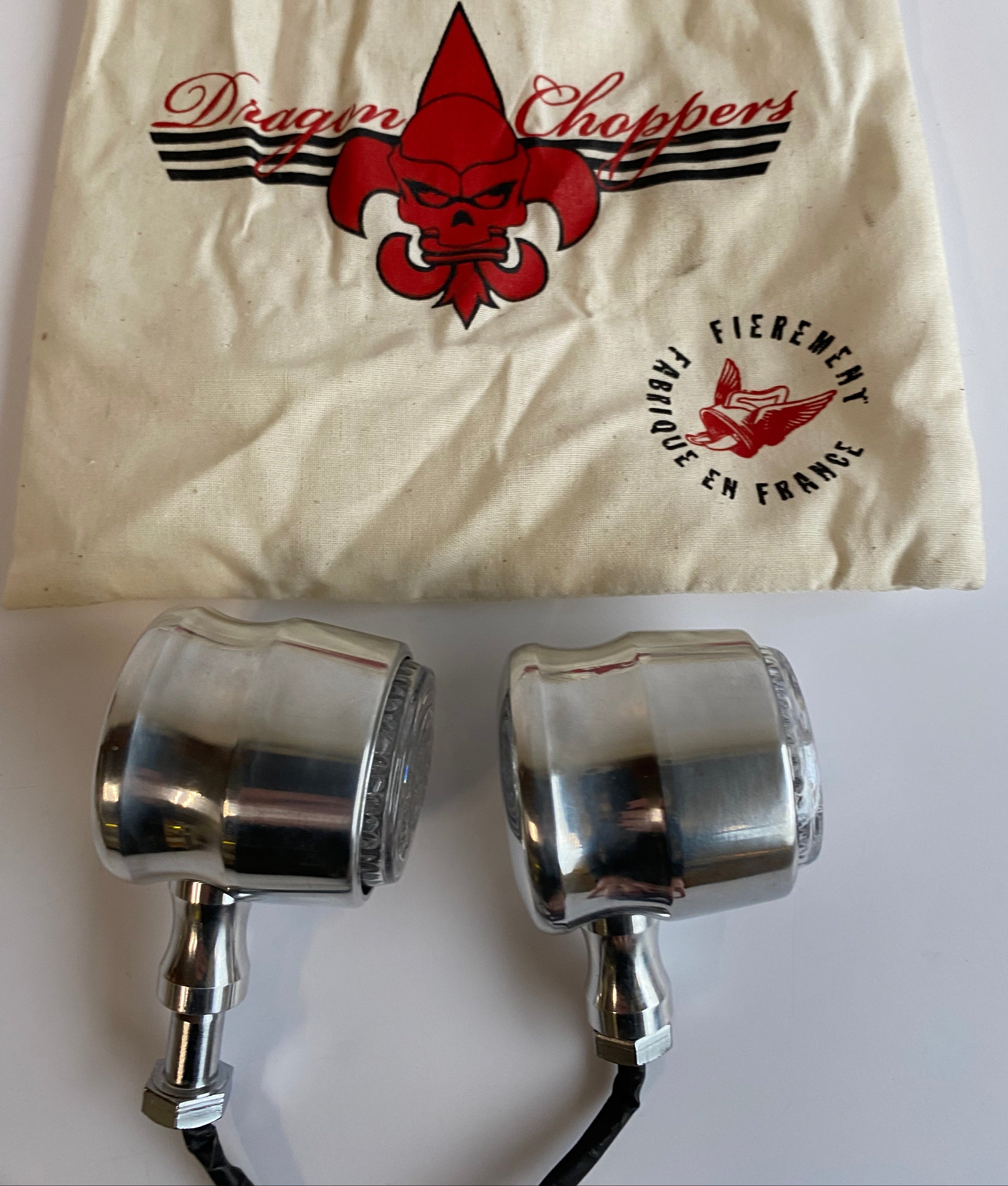 Jeu de 2 clignotants feu 3 fonctions arrière Dragon Choppers Harley Davidson REF 12-020
