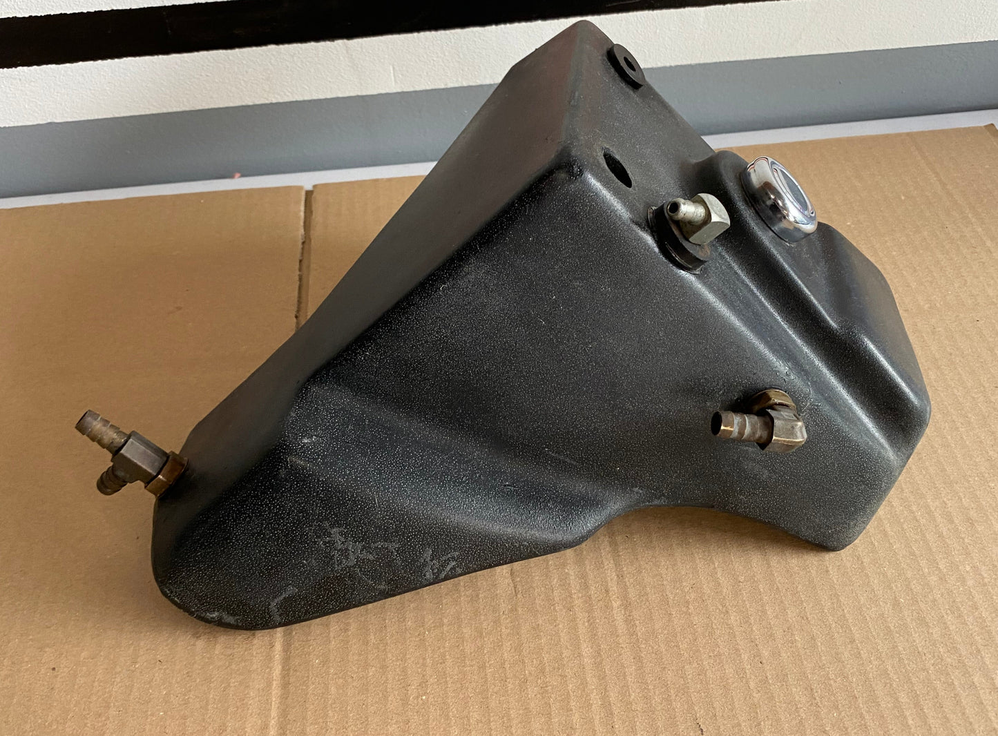 BUELL S3 Oil Tank REF OEM: Q0110.B