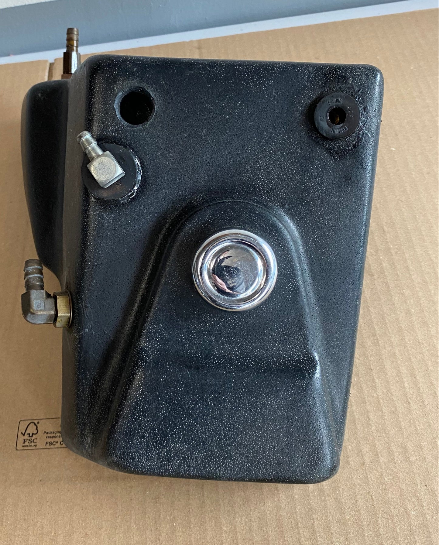 BUELL S3 Oil Tank REF OEM: Q0110.B