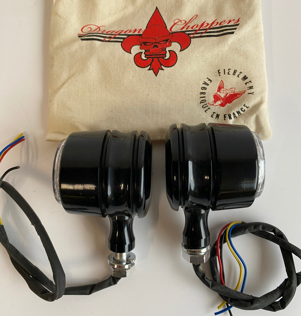 Jeu de 2 clignotants feu 3 fonctions arrière Dragon Choppers Harley Davidson REF 12-023