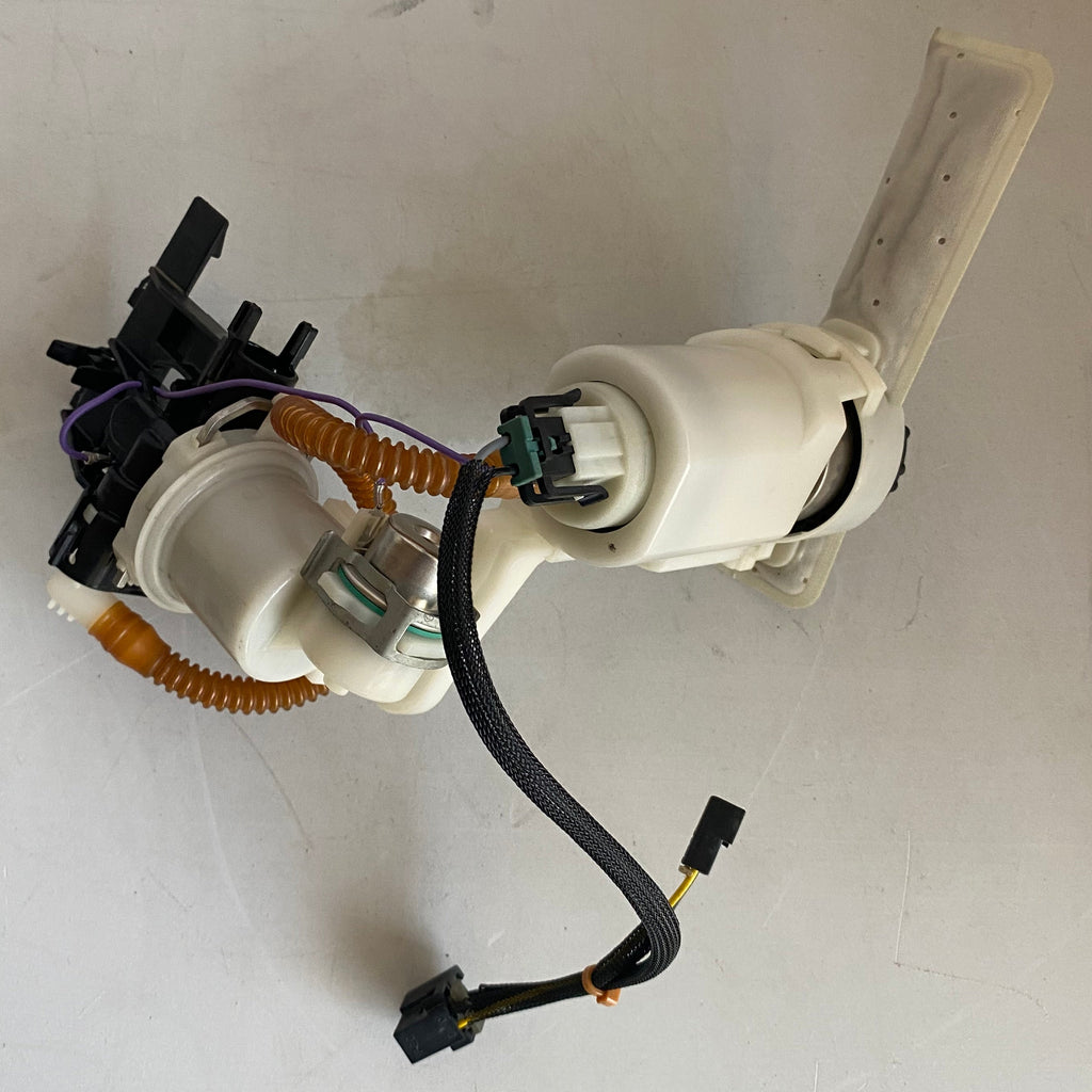 Pompe à carburant + filtre à essence Dyna Harley Davidson REF OEM 75218-04D