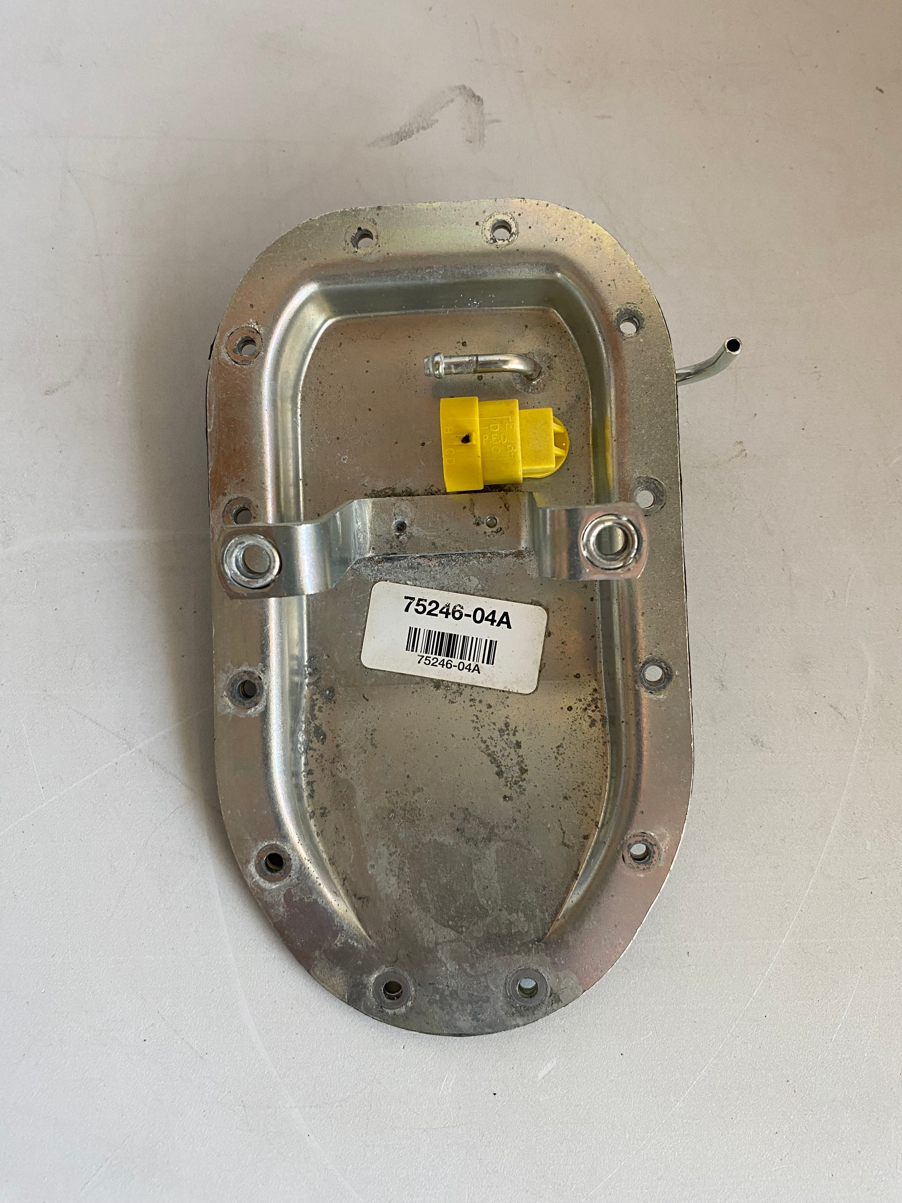 Harley Davidson Dyna Kraftstoffpumpentür REF OEM 75246-04A
