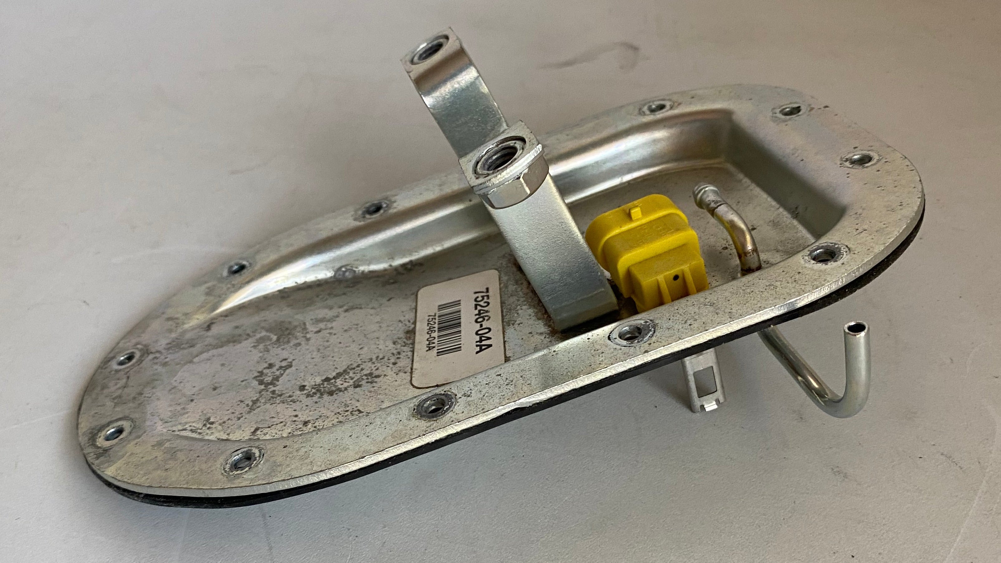 Harley Davidson Dyna Kraftstoffpumpentür REF OEM 75246-04A