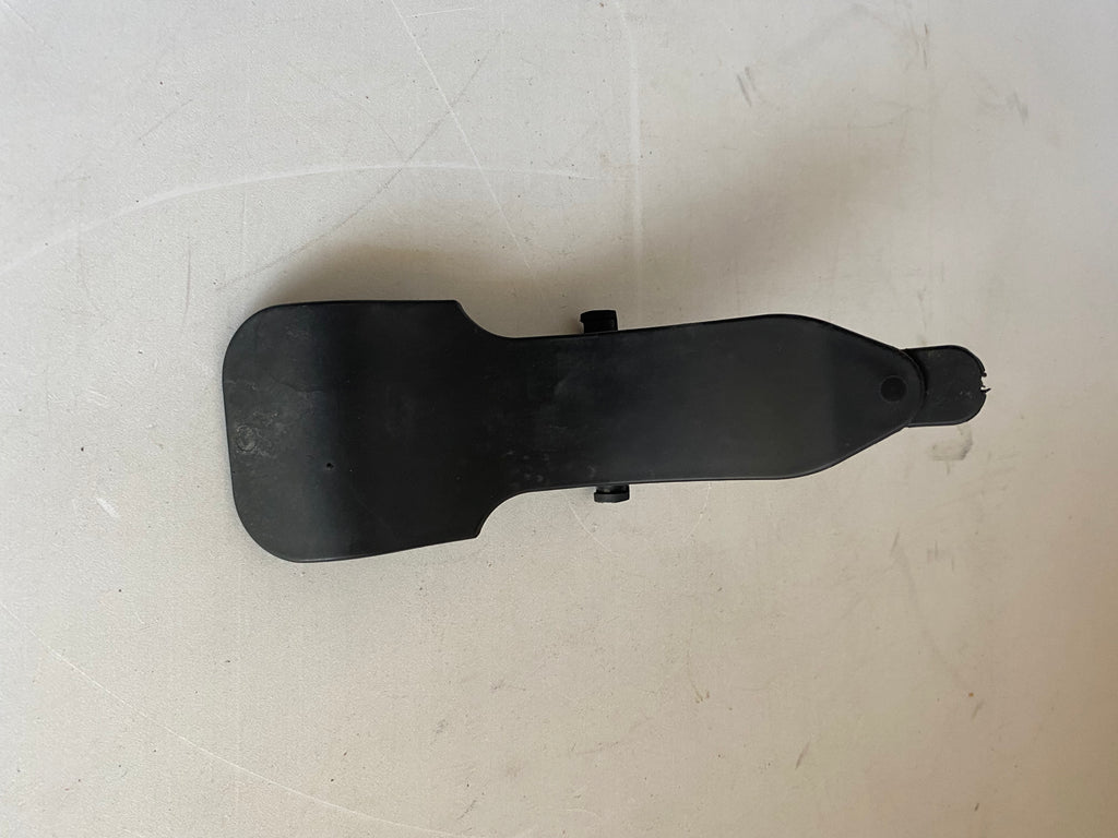 Cache faisceau électrique cadre Dyna Harley Davidson REF OEM 70427-06
