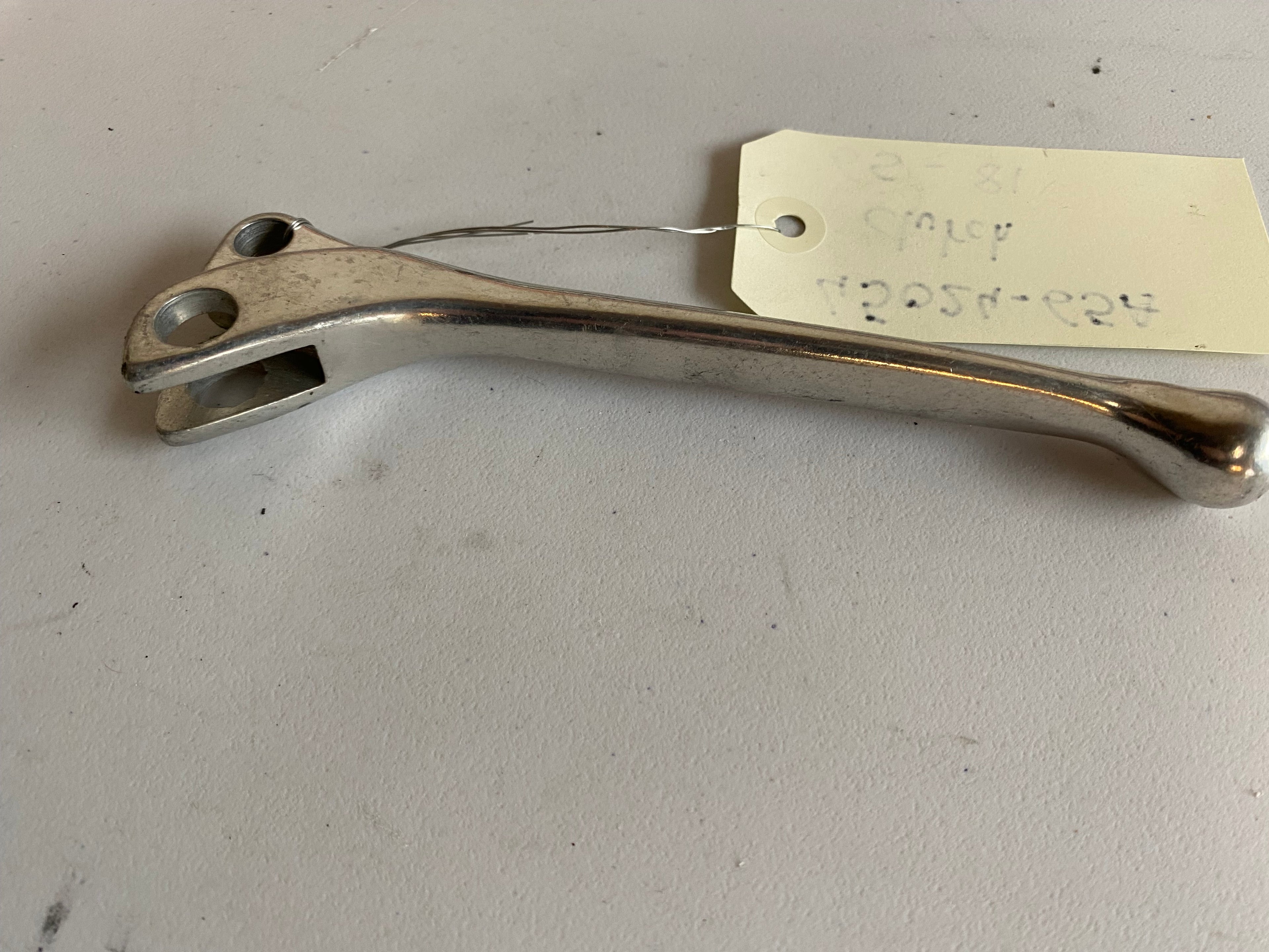 Harley Davidson Kupplungshebel OEM-Referenz: 45024-65A