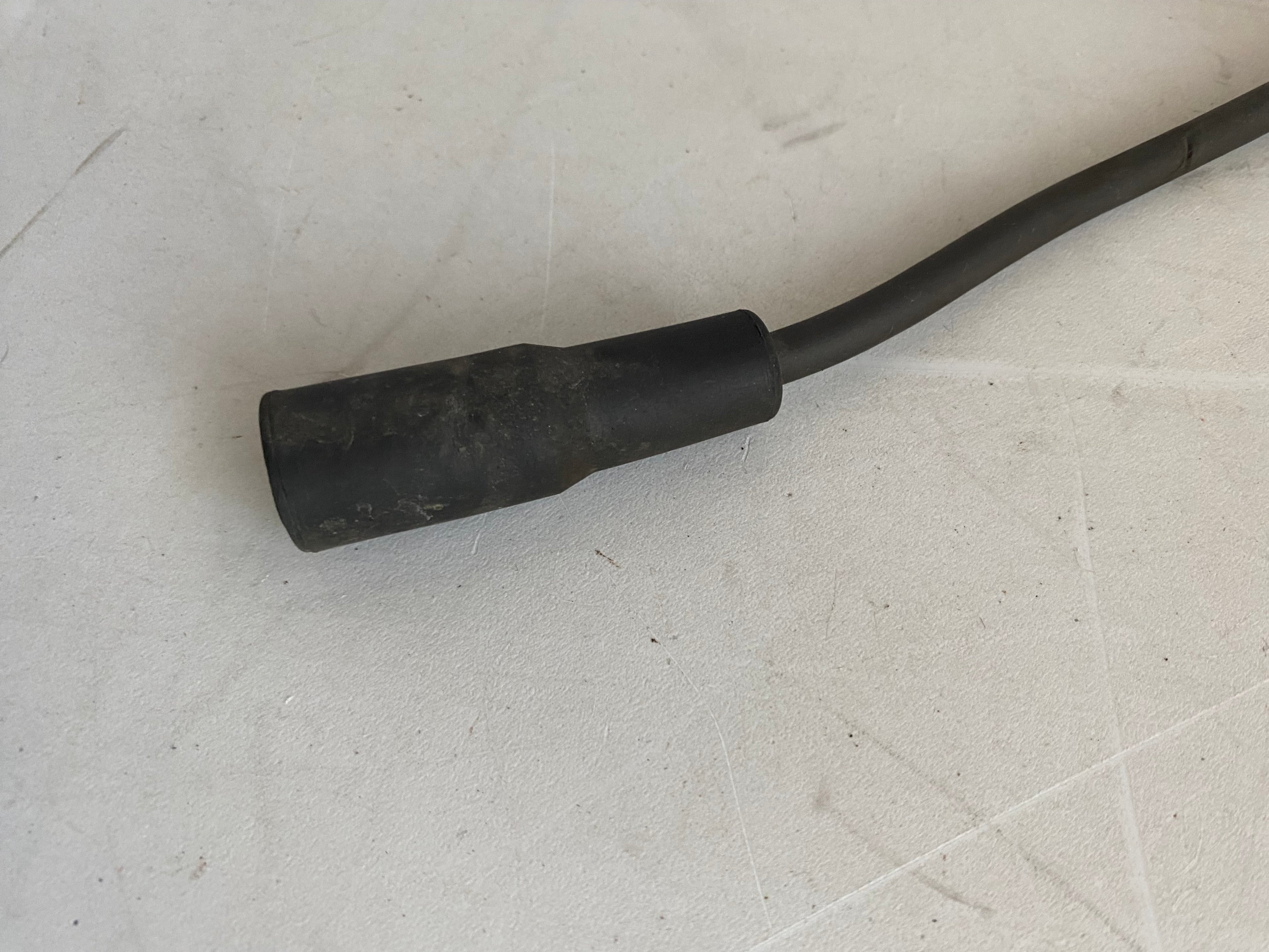 Jeu de fils allumage de bougies Dyna Harley Davidson REF OEM 31960-99A & 31981-99C