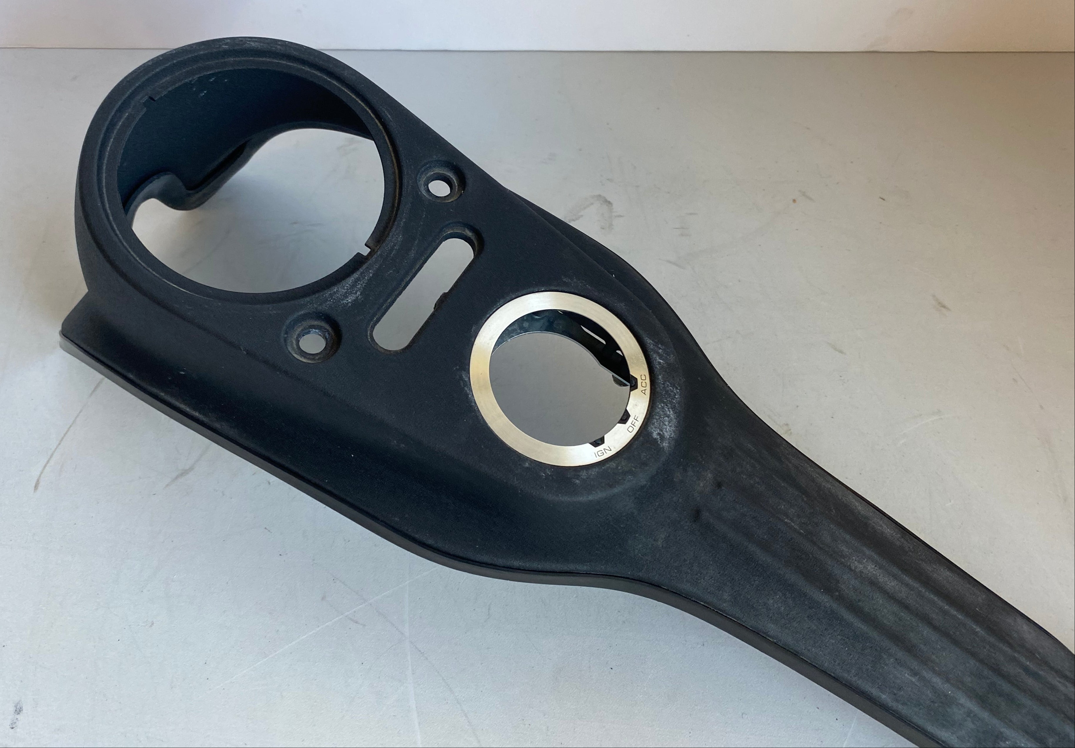 Console centrale Dyna noir wrinkle Harley Davidson REF OEM 70900209