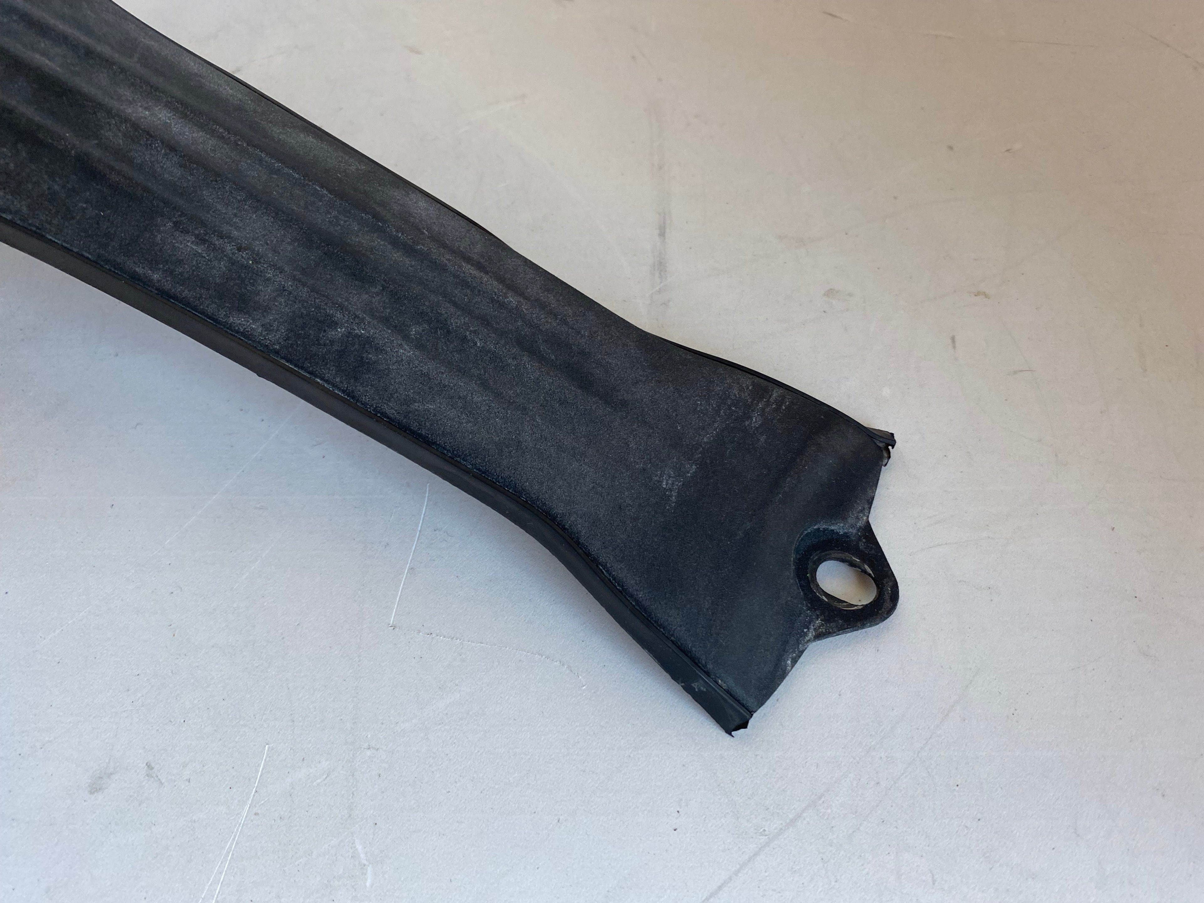 Console centrale Dyna noir wrinkle Harley Davidson REF OEM 70900209