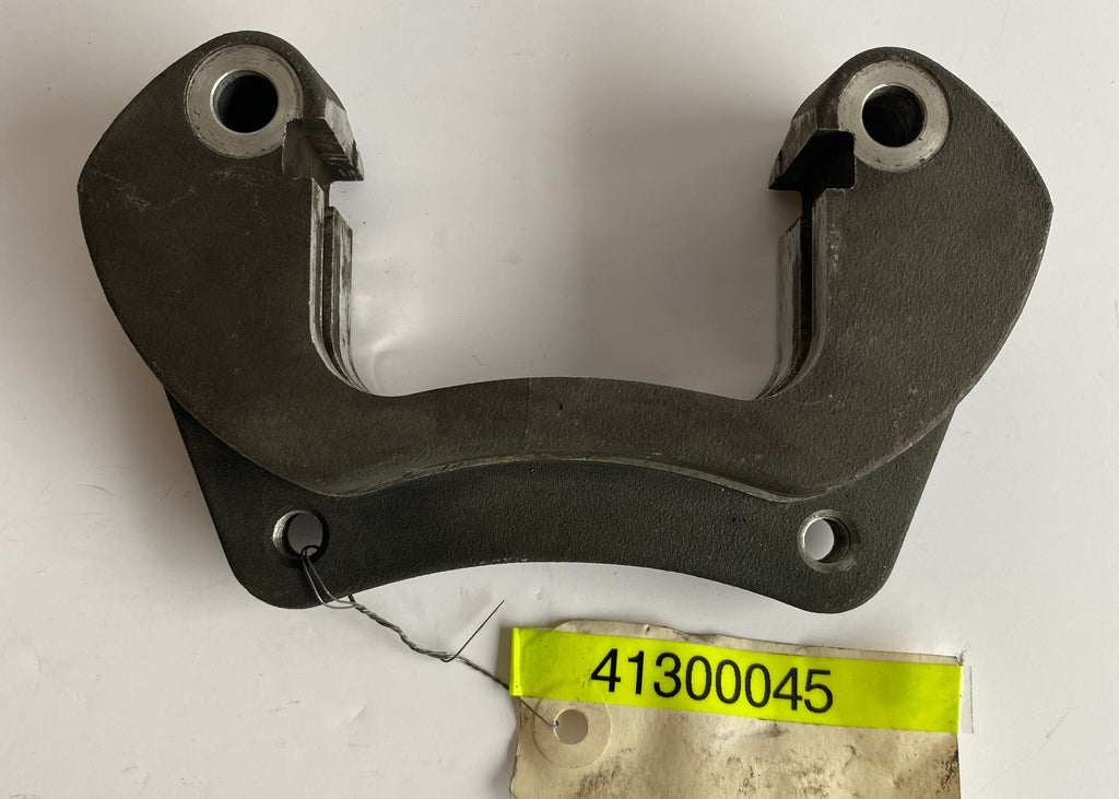 Support étrier de frein arrière Tri Glide Harley Davidson REF OEM 41300045